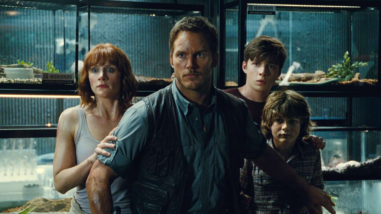 Blockbusters propel 2015 domestic box office to record $11B