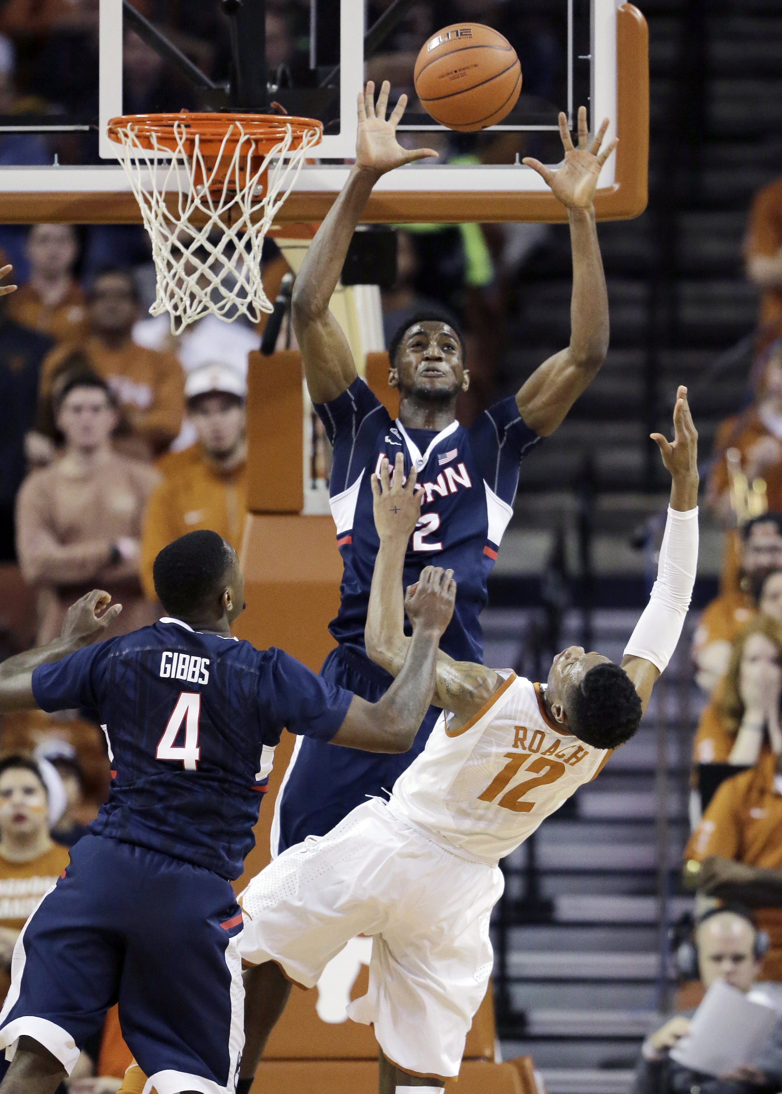 UConn snaps Texas' six-game winning streak 71-66