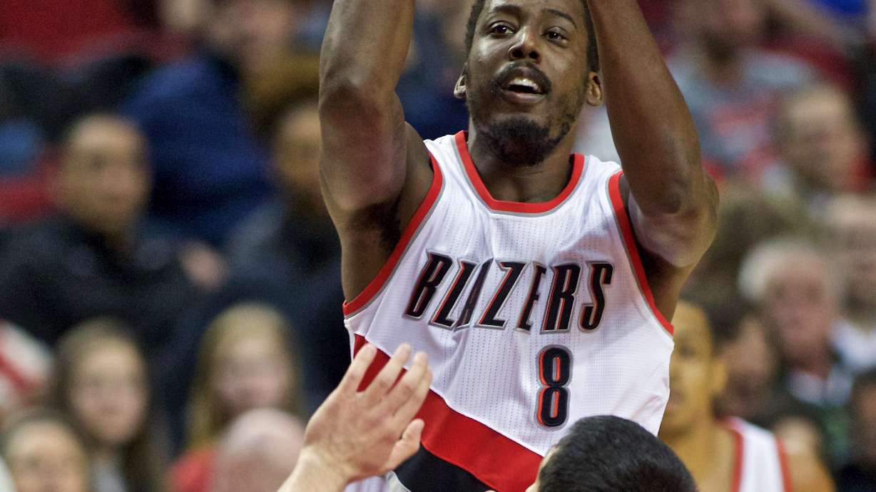 McCollum helps Trail Blazers knock off Nuggets 110-103