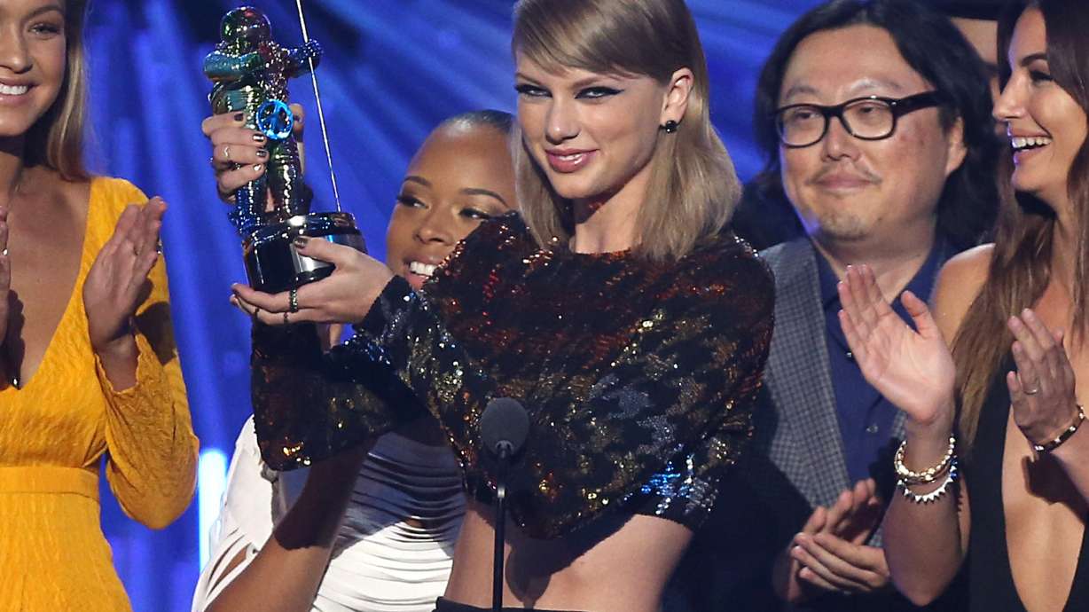 Swift's world tour tops Pollstar's 2015 list with $250.4M