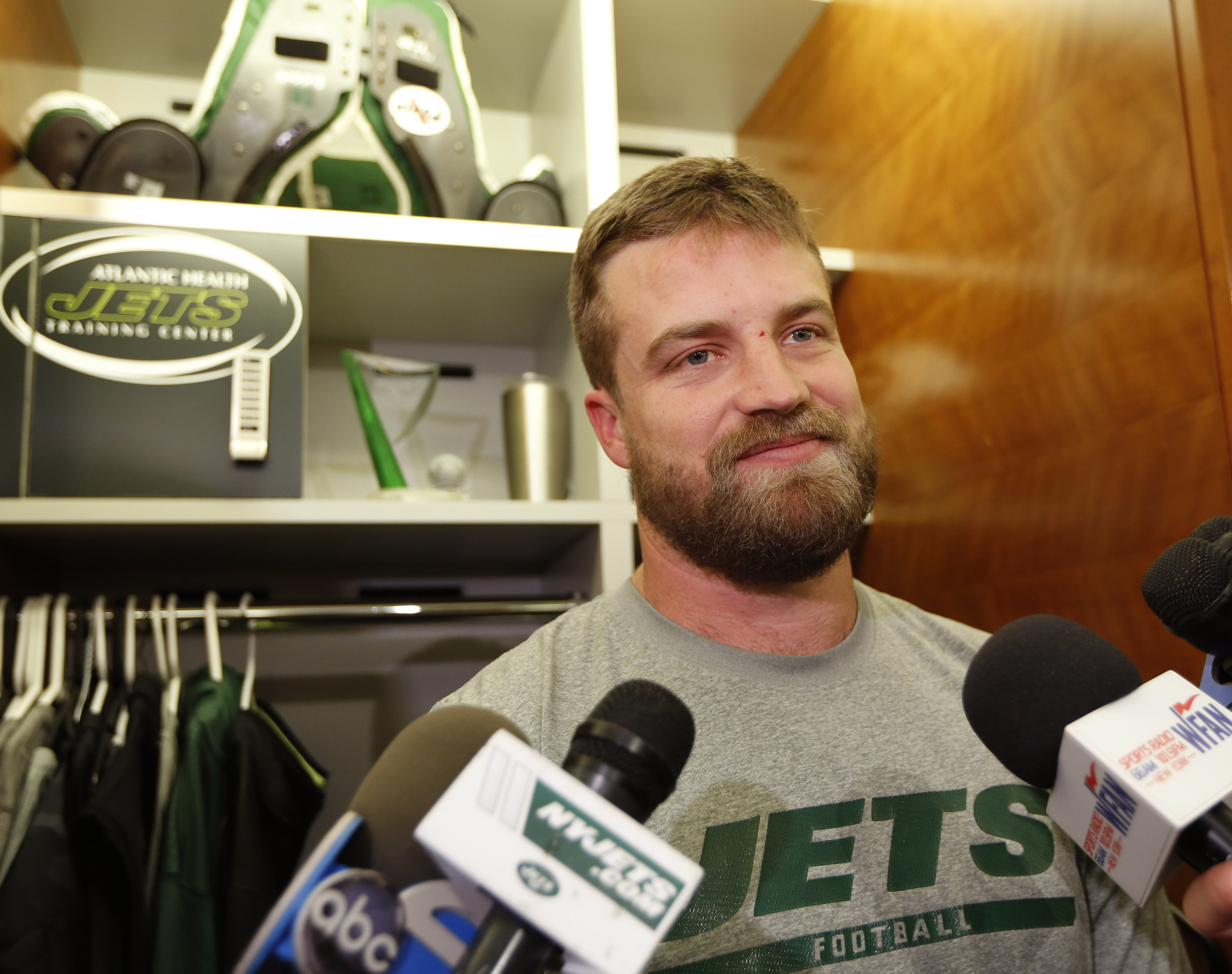 Jets' Fitzpatrick fully practices, Giacomini sits again