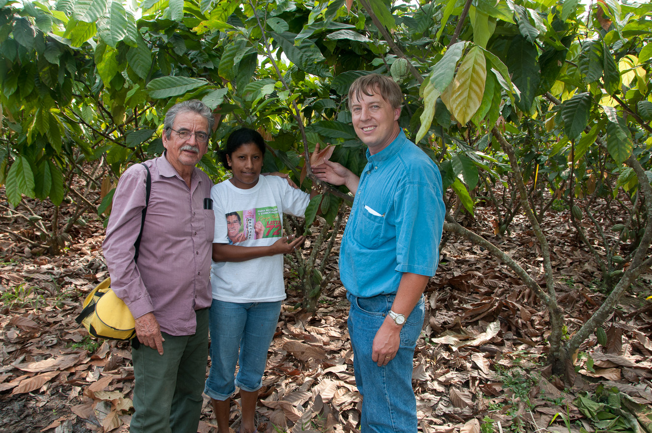 Art Pollard, of Armano Artisan Chocolate, with farmers. (Photo: Courtesy of Art Pollard/Amano Artisan Chocolate)