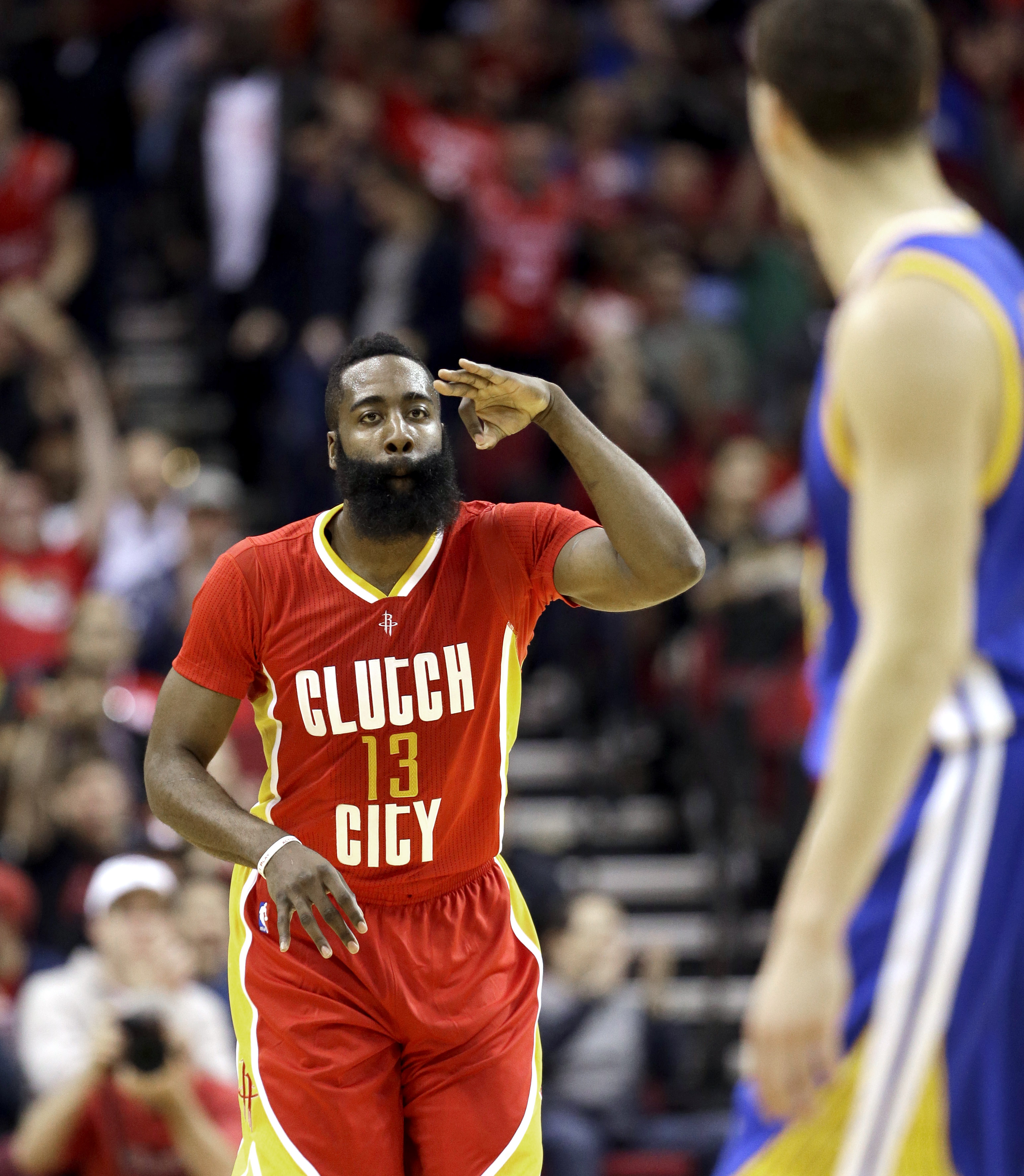 Thompson scores 38 points, Warriors beat Rockets 114-110