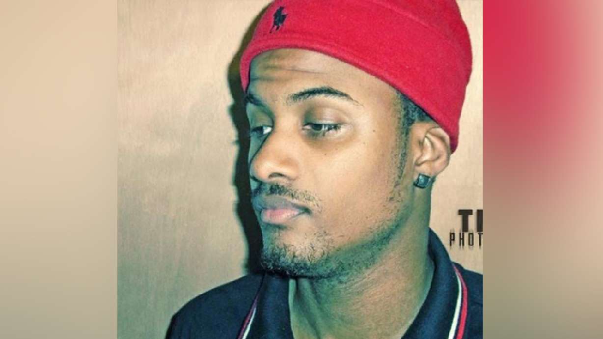 Man crushed to death saving woman from falling elevator in NYC