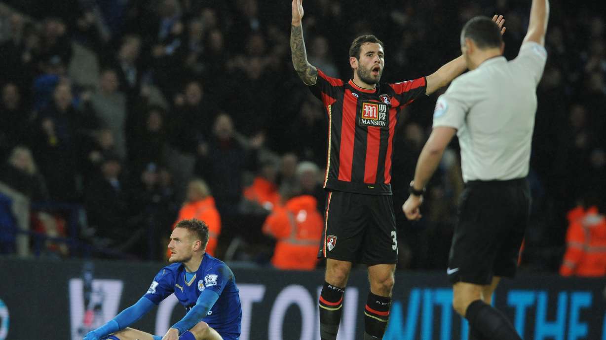 Leicester held to 0-0 by 10-man Bournemouth in EPL