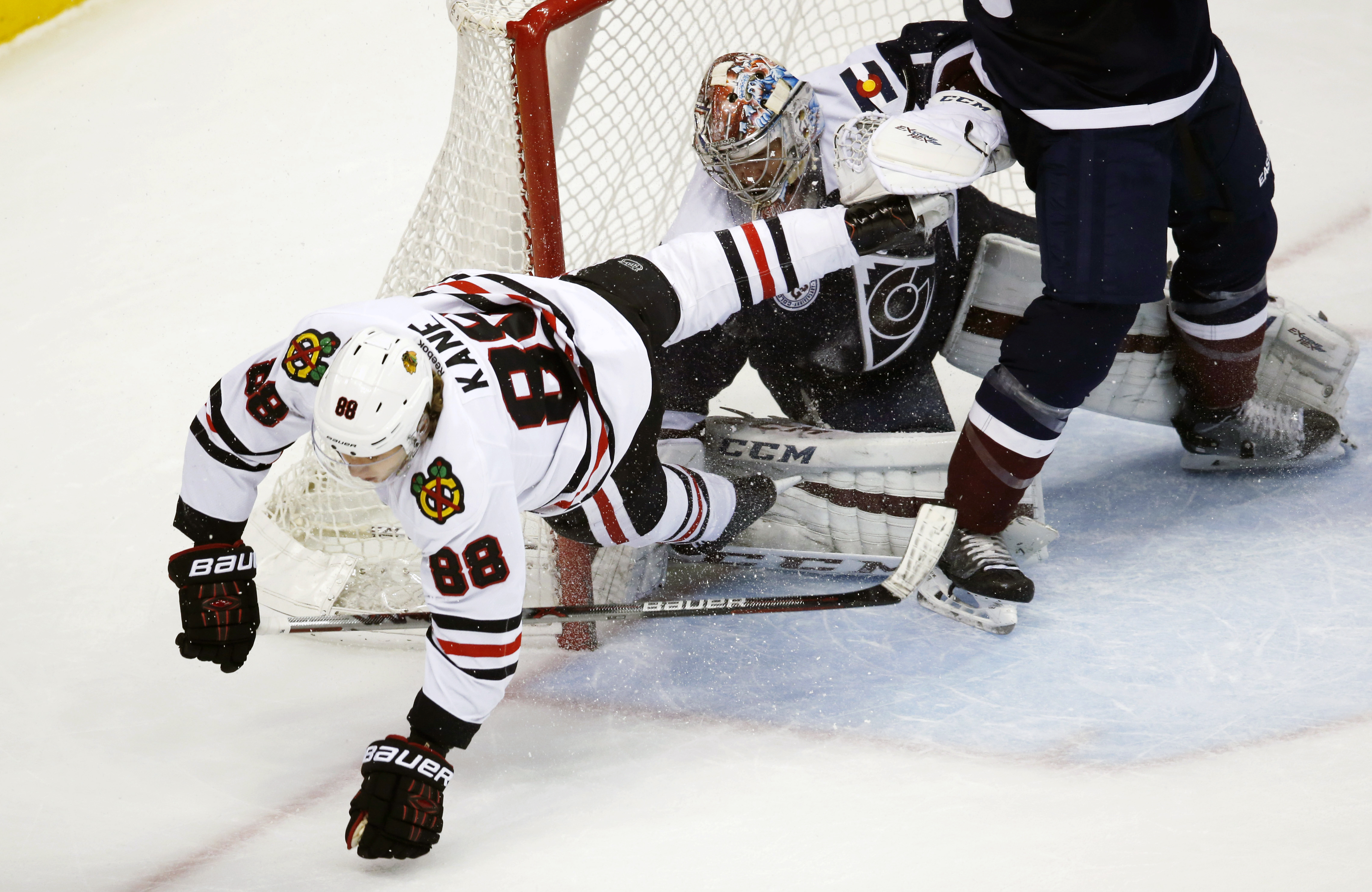 Blackhawks to honor Kane for club-record point streak