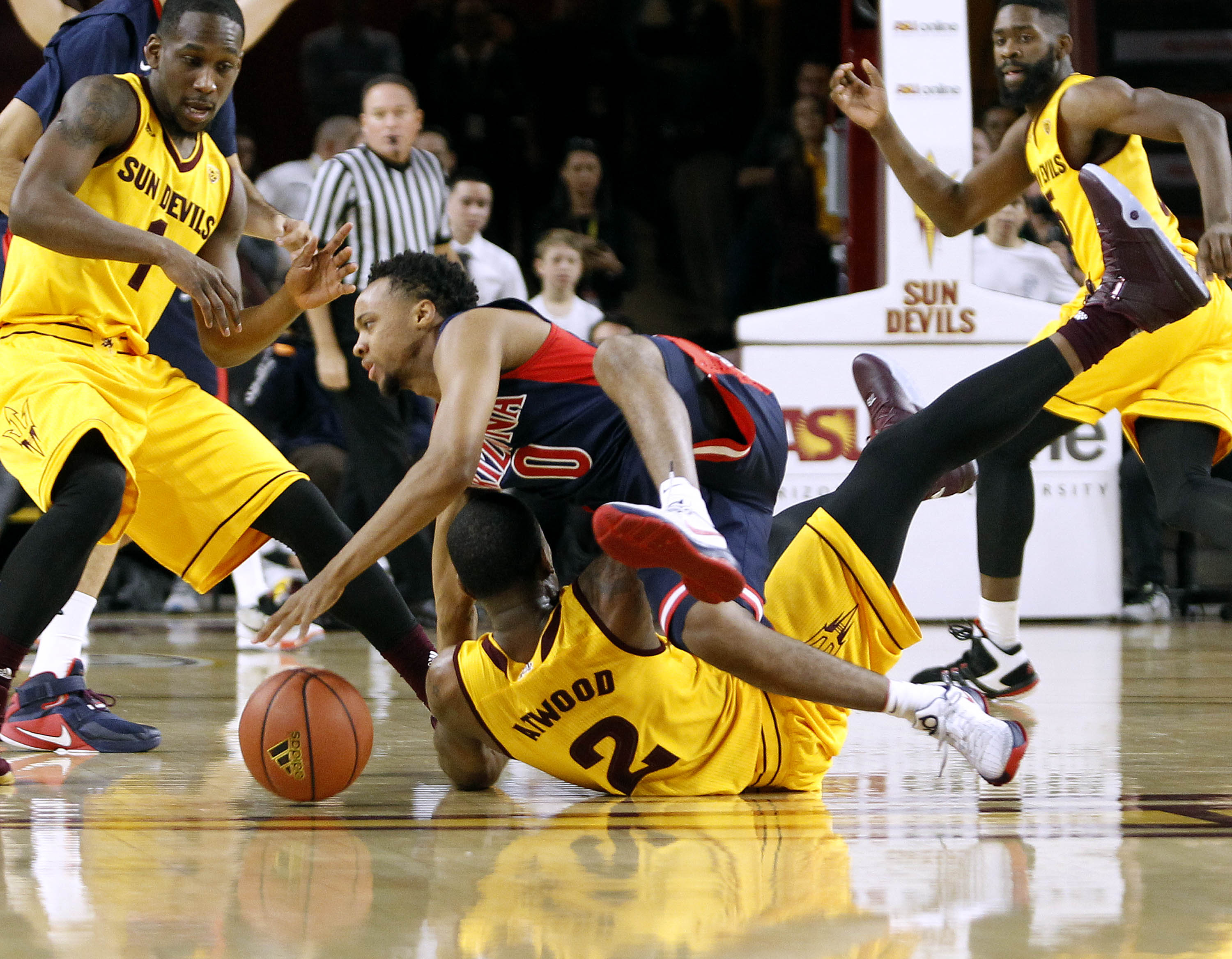 No. 8 Arizona opens Pac-12 with 94-82 win over Arizona State