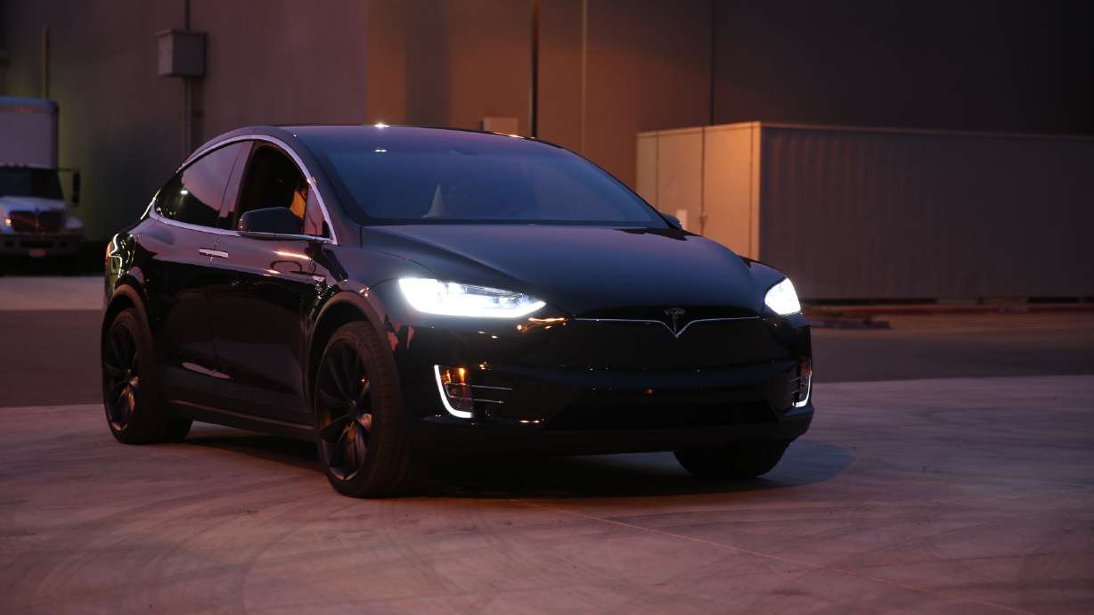 Tesla waging car-sales fight before Utah Supreme Court