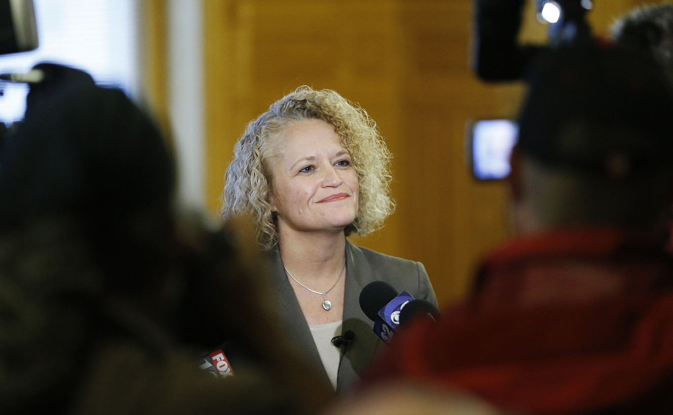 Employee departures to cost $600K under city's new mayor