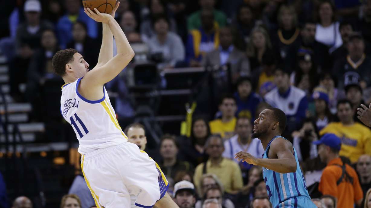 Green's triple-double leads Warriors past Hornets 111-101