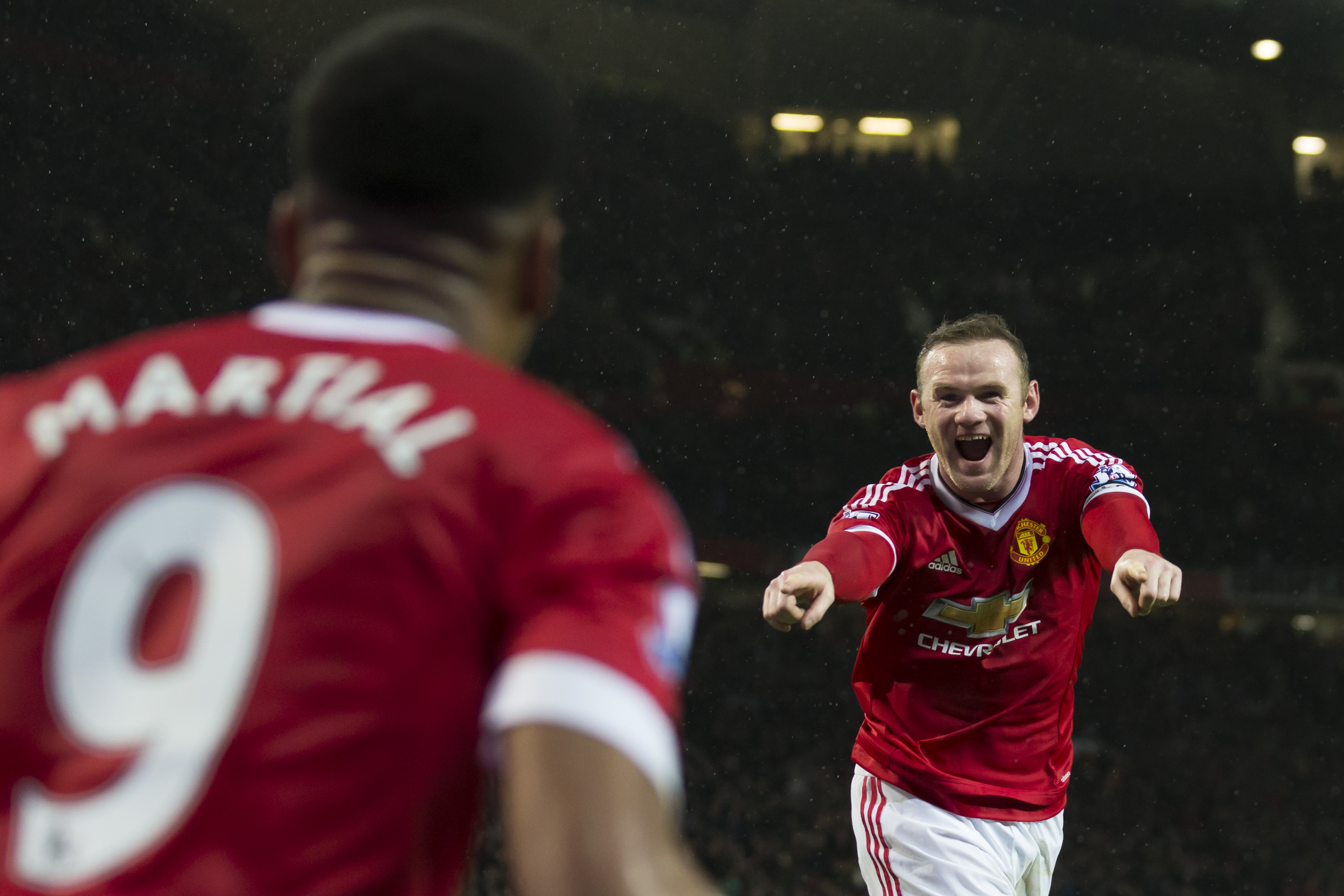 Adidas chief executive critical of Man U's playing style