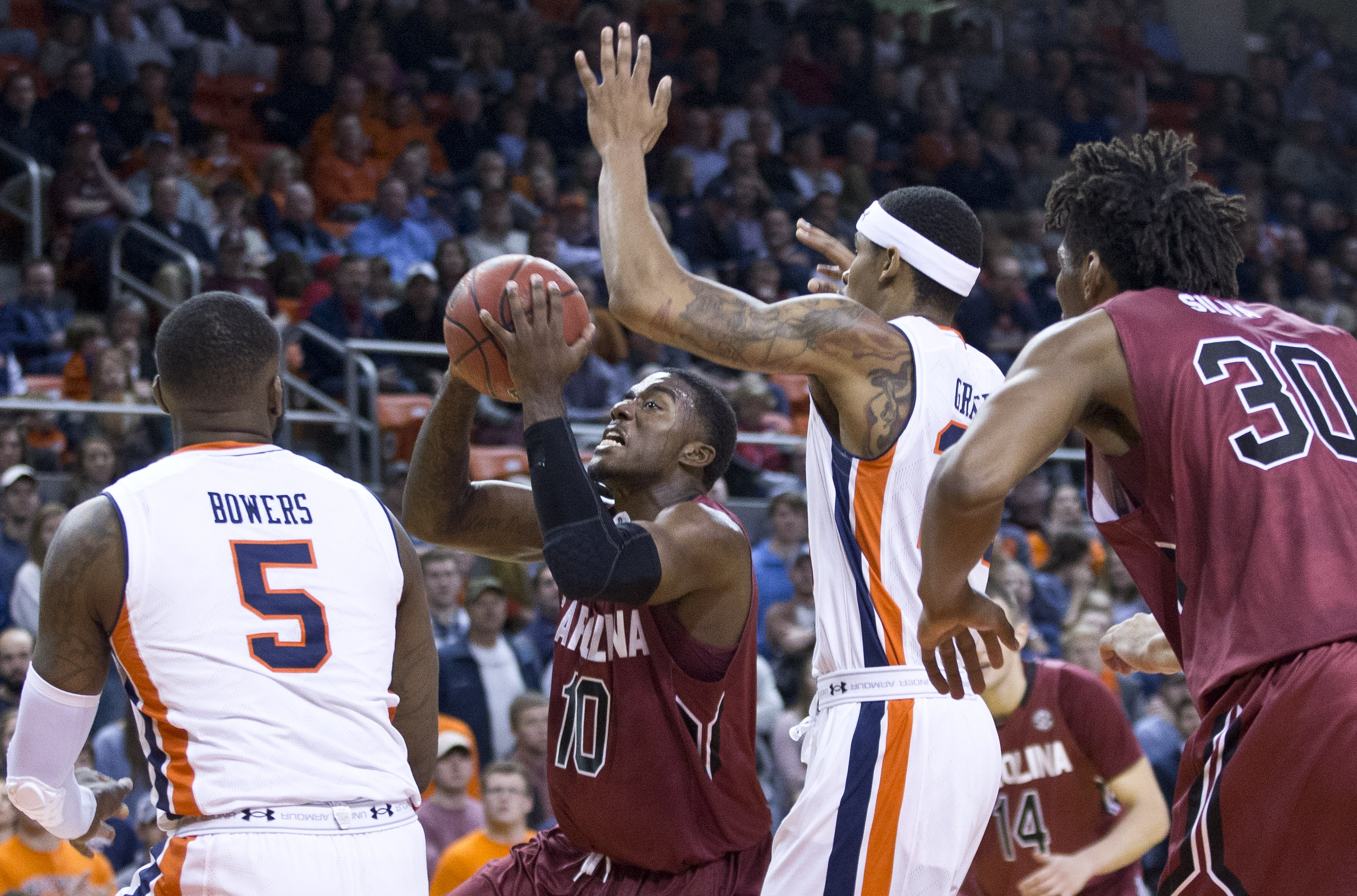 Thornwell, No. 25 South Carolina hold off Auburn 81-69