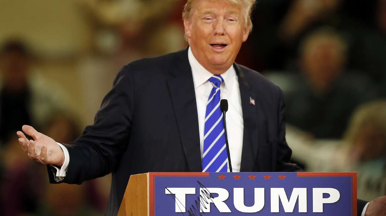 Trump joshes with audience over Muslim comments, Clinton