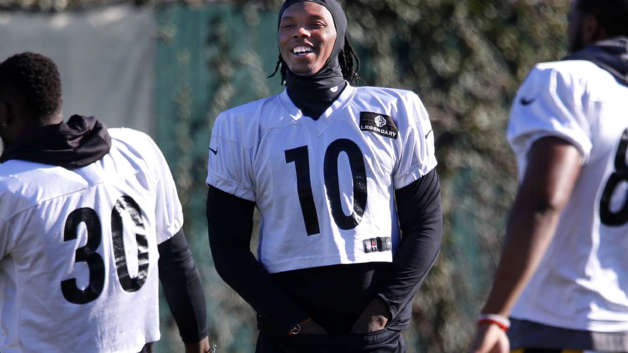 Steelers WR Bryant accepts challenge from Roethlisberger