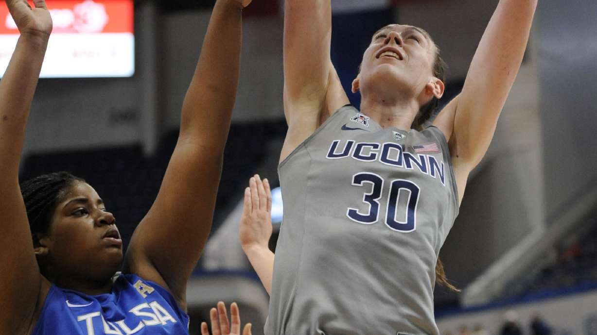 Top-ranked UConn wins 49th straight game, 95-35 over Tulsa