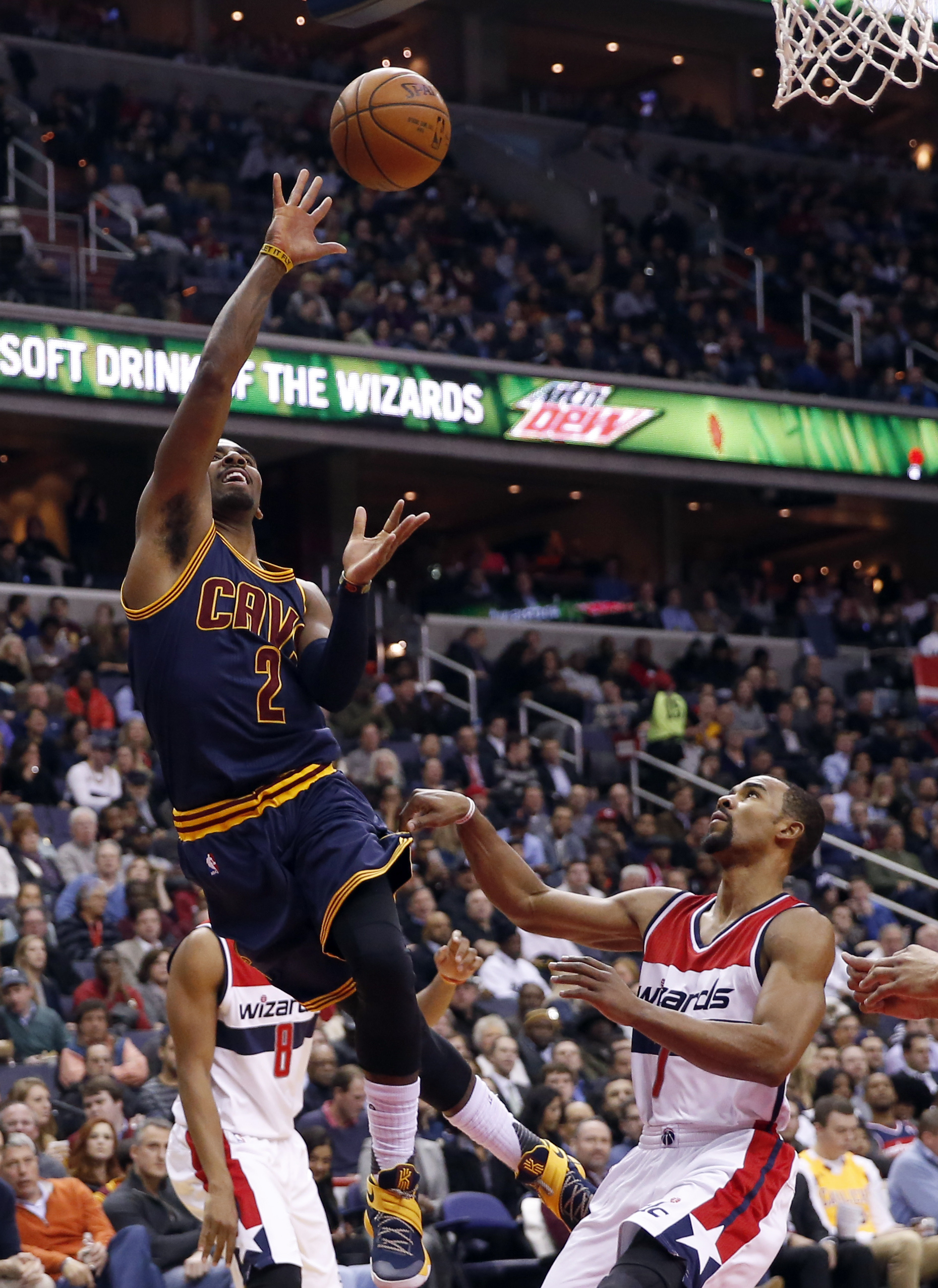 James, Irving lead Cavaliers to 5th straight victory