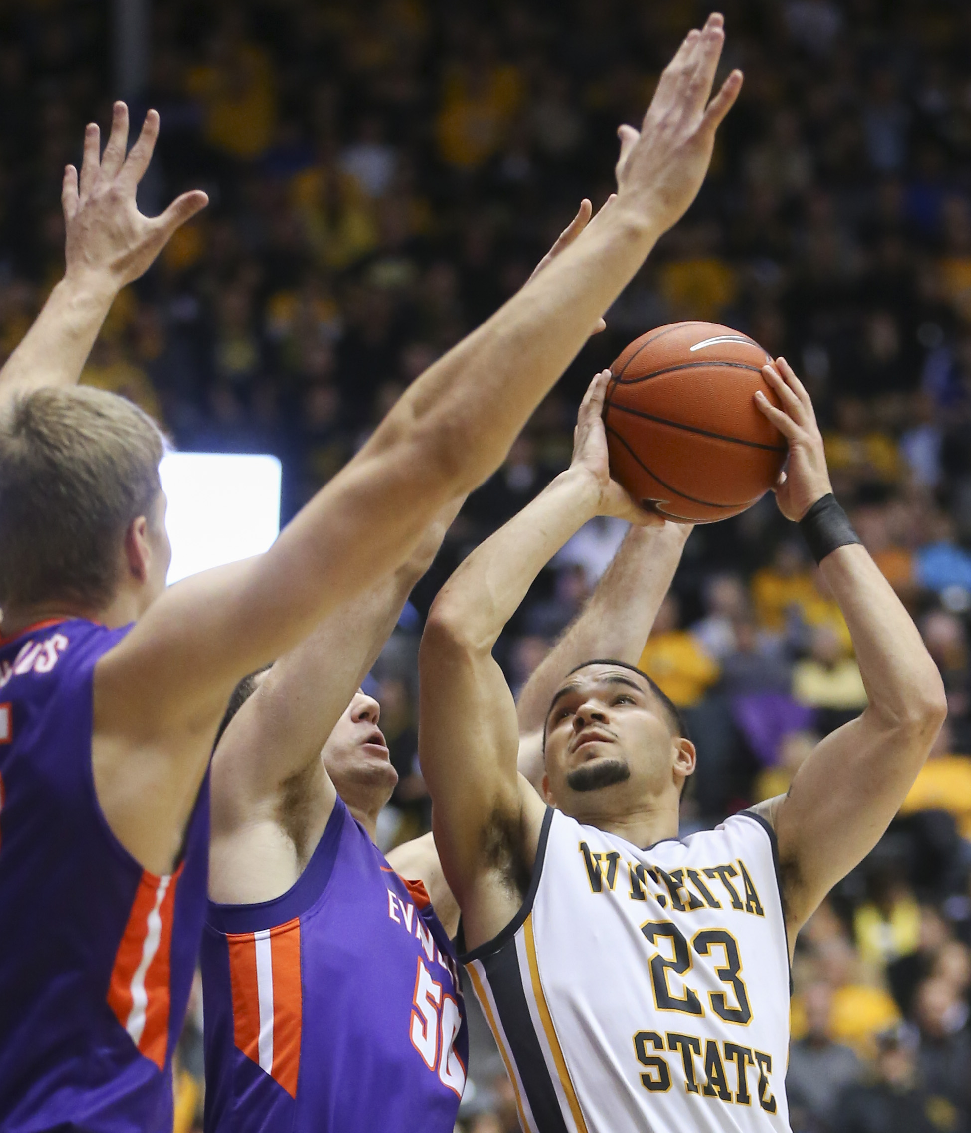 Wichita State holds off Evansville 67-64