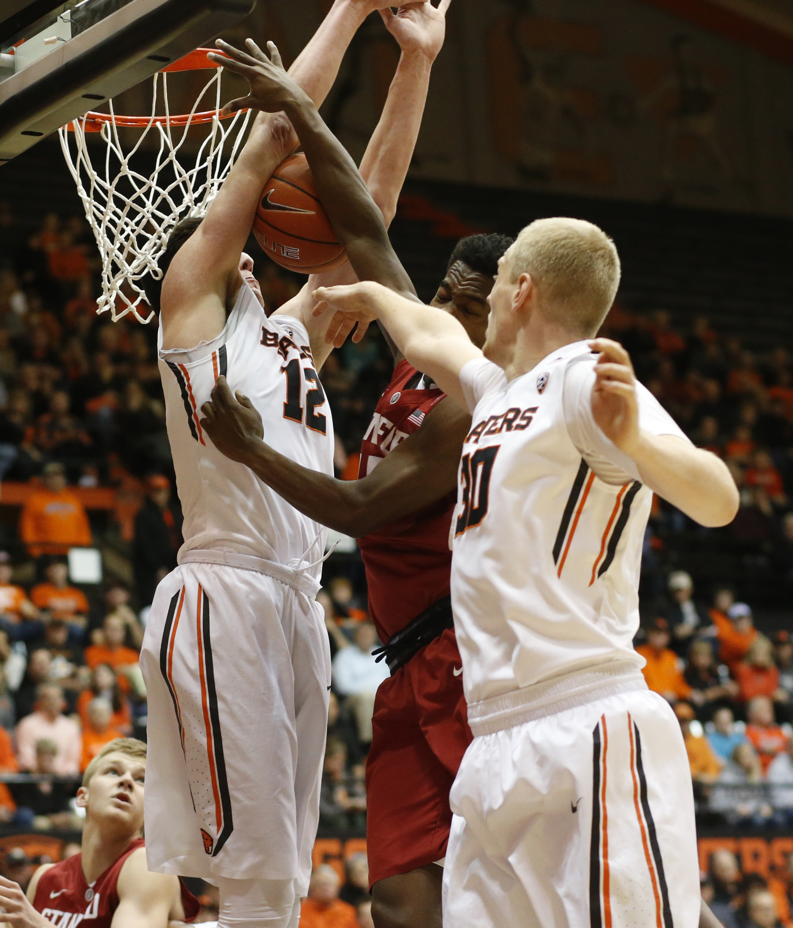 Allen, Stanford hold off Oregon State 78-72