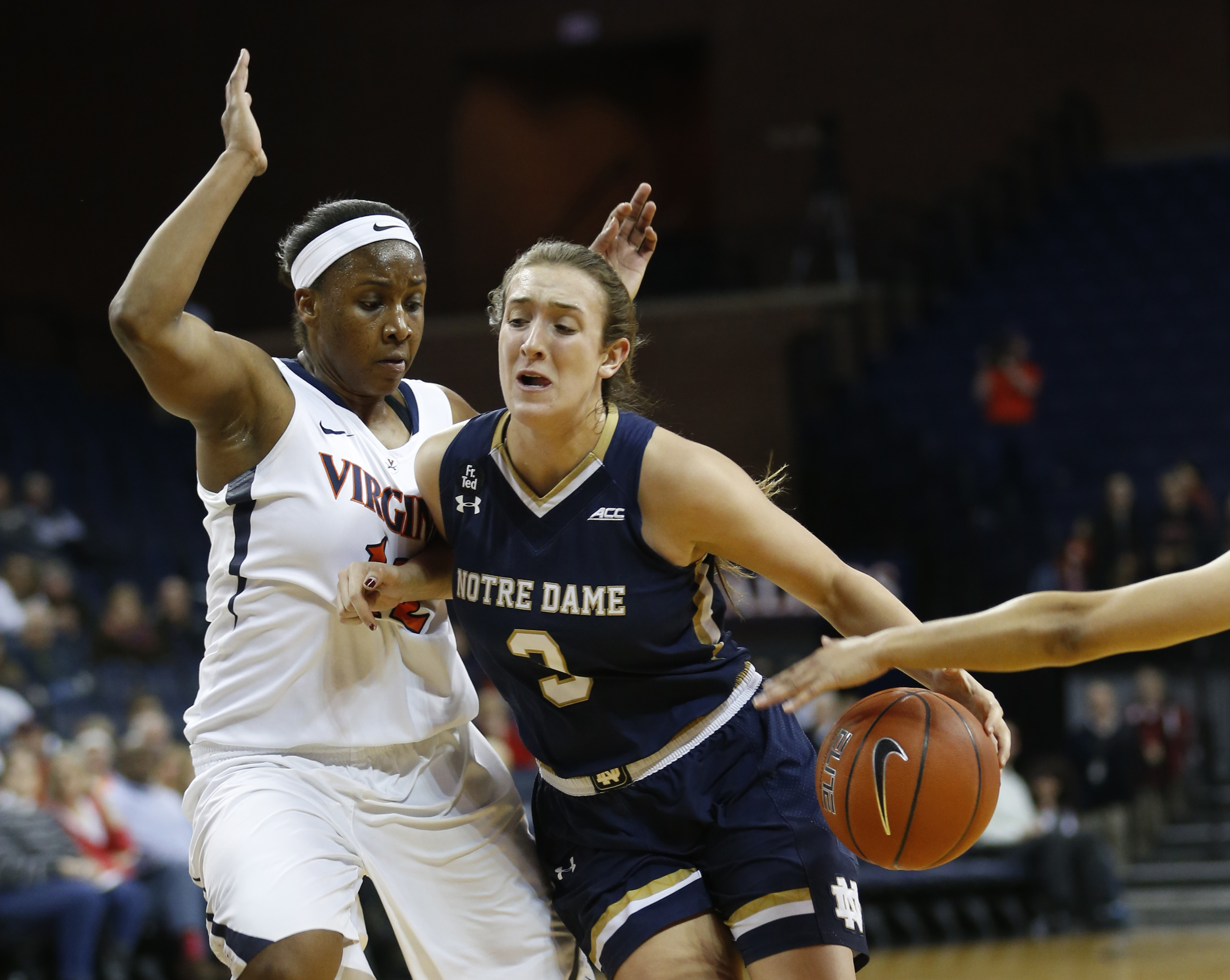 Turner leads No. 3 Notre Dame women past Virginia, 74-46
