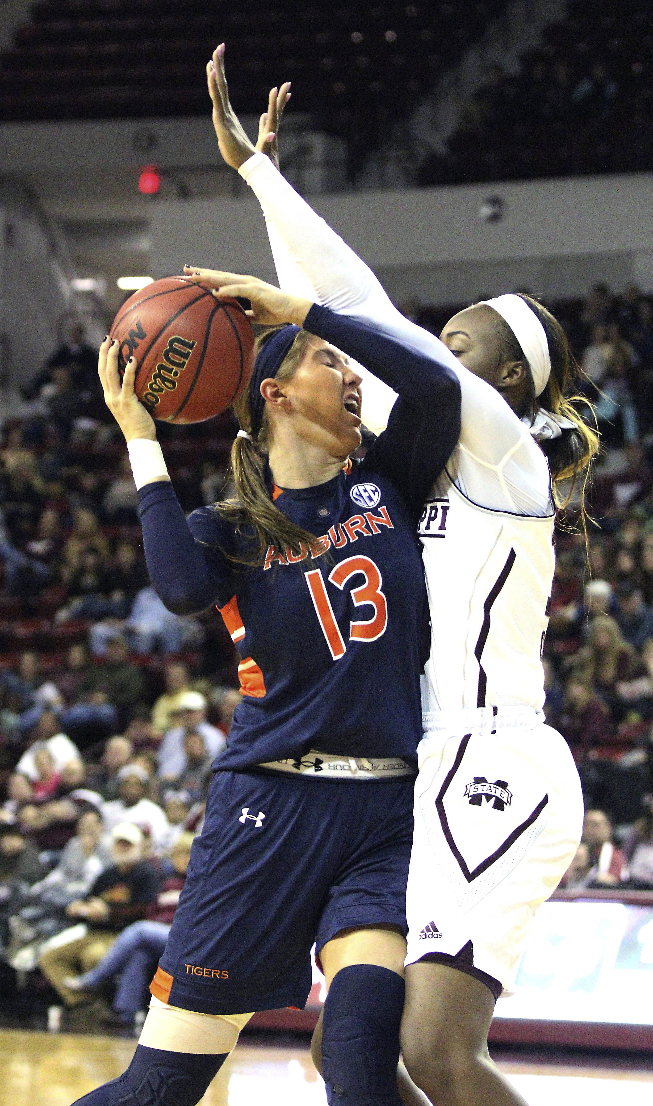 Vivians, No. 7 Mississippi Stare women top Auburn 60-45
