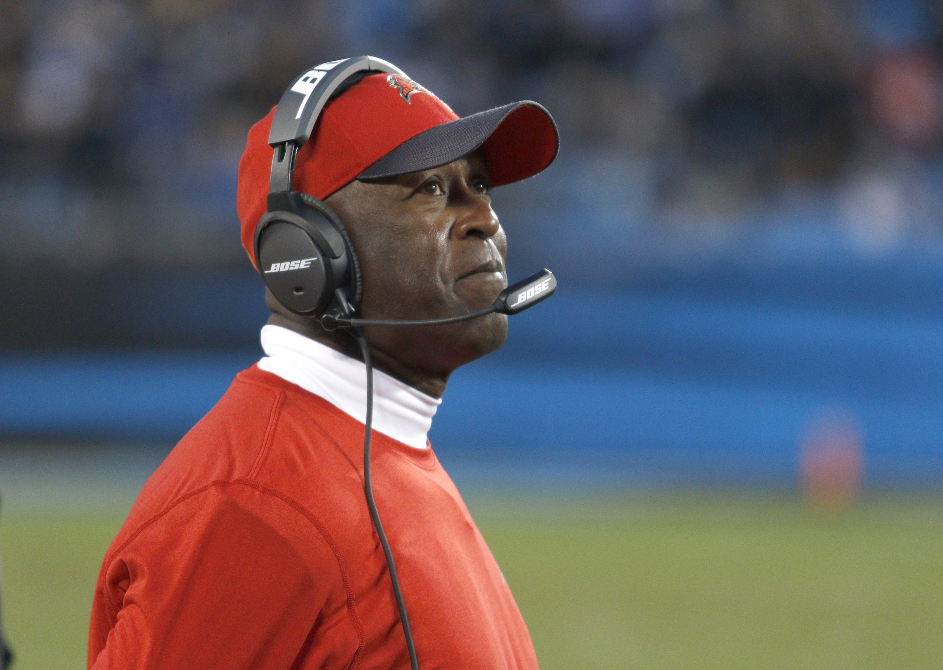 Bucs to interview Carolina's McDermott, Arizona's Goodwin