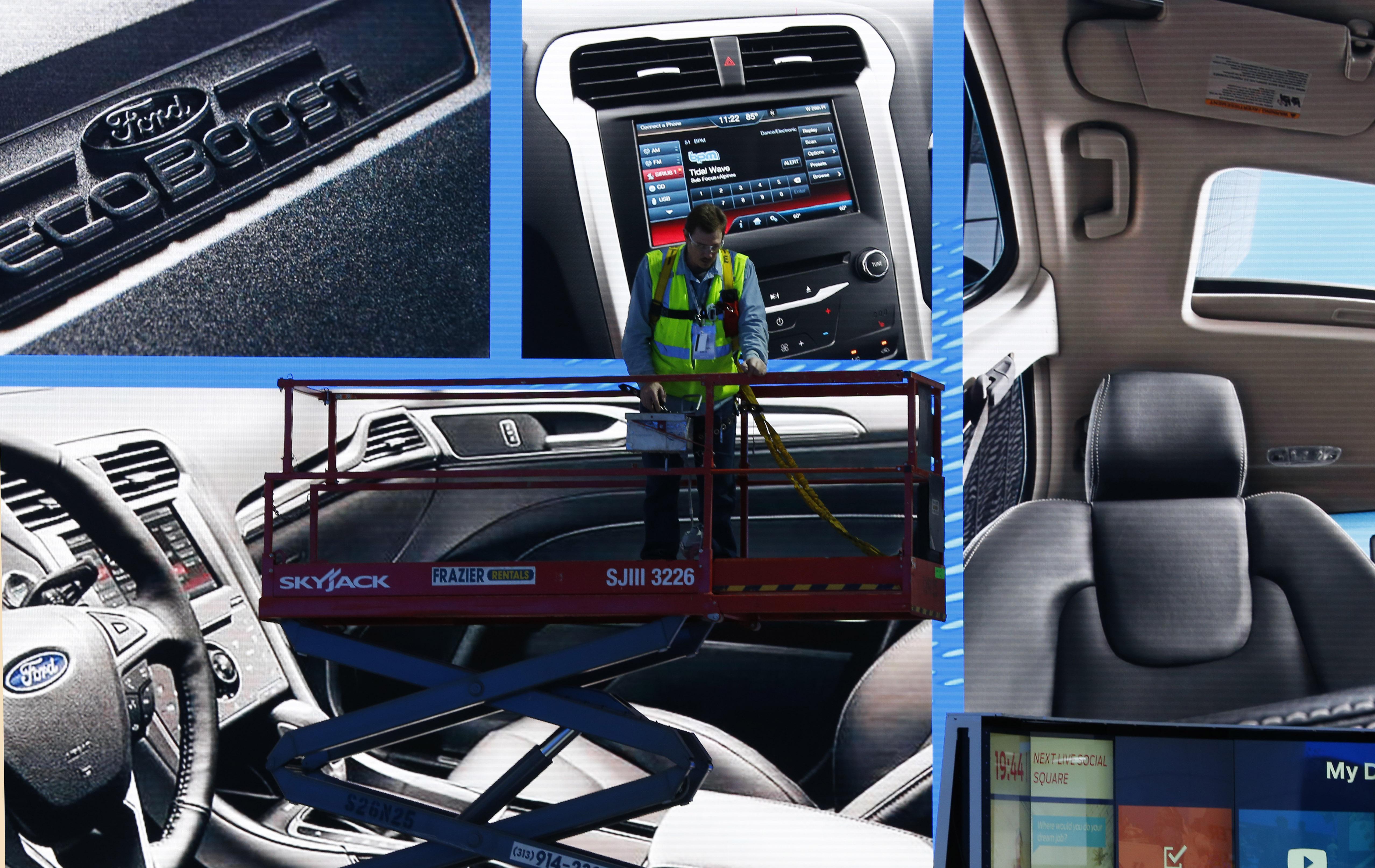 Obama says he'll attend Detroit auto show later this month