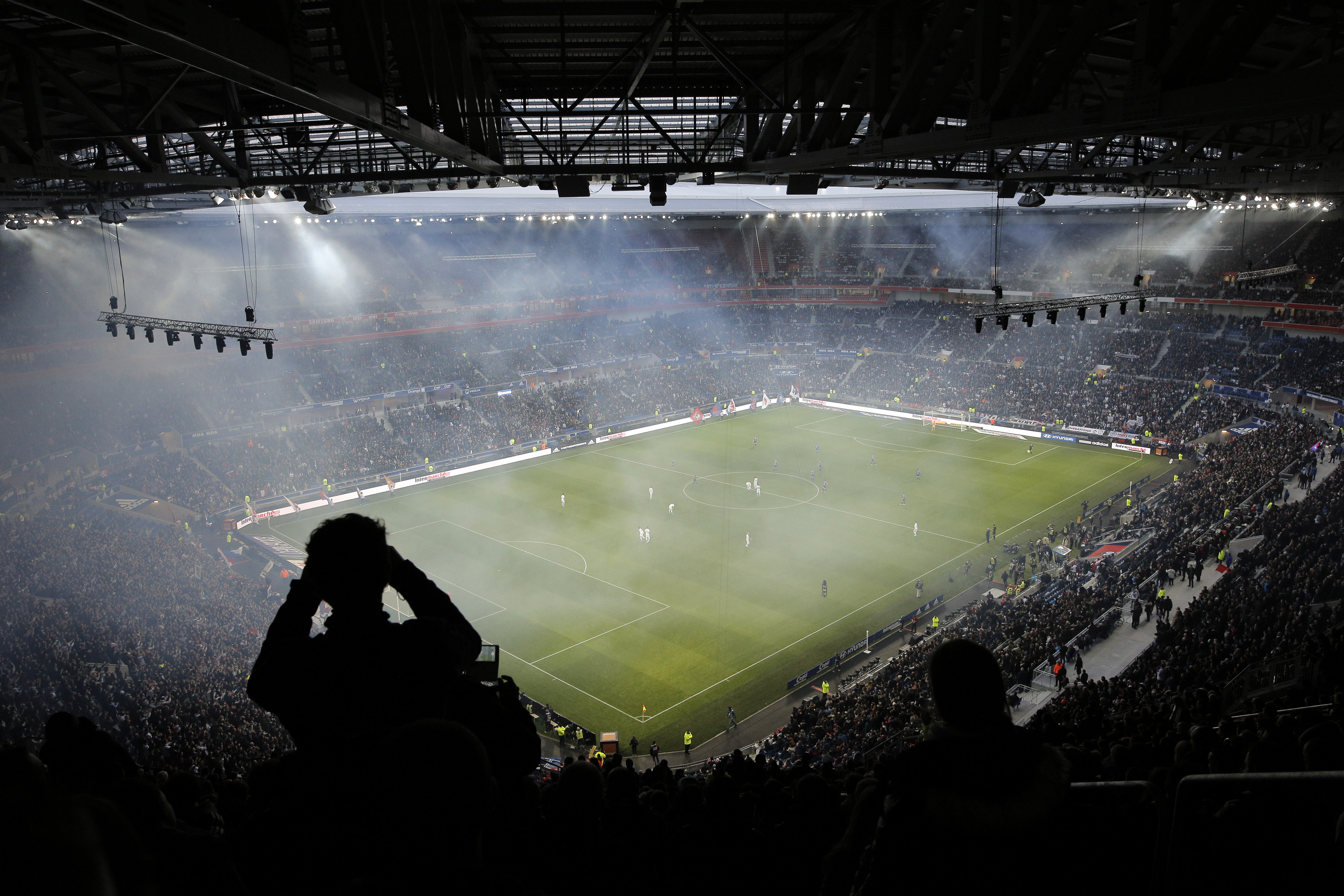 Lyon secures first win in new stadium in French league