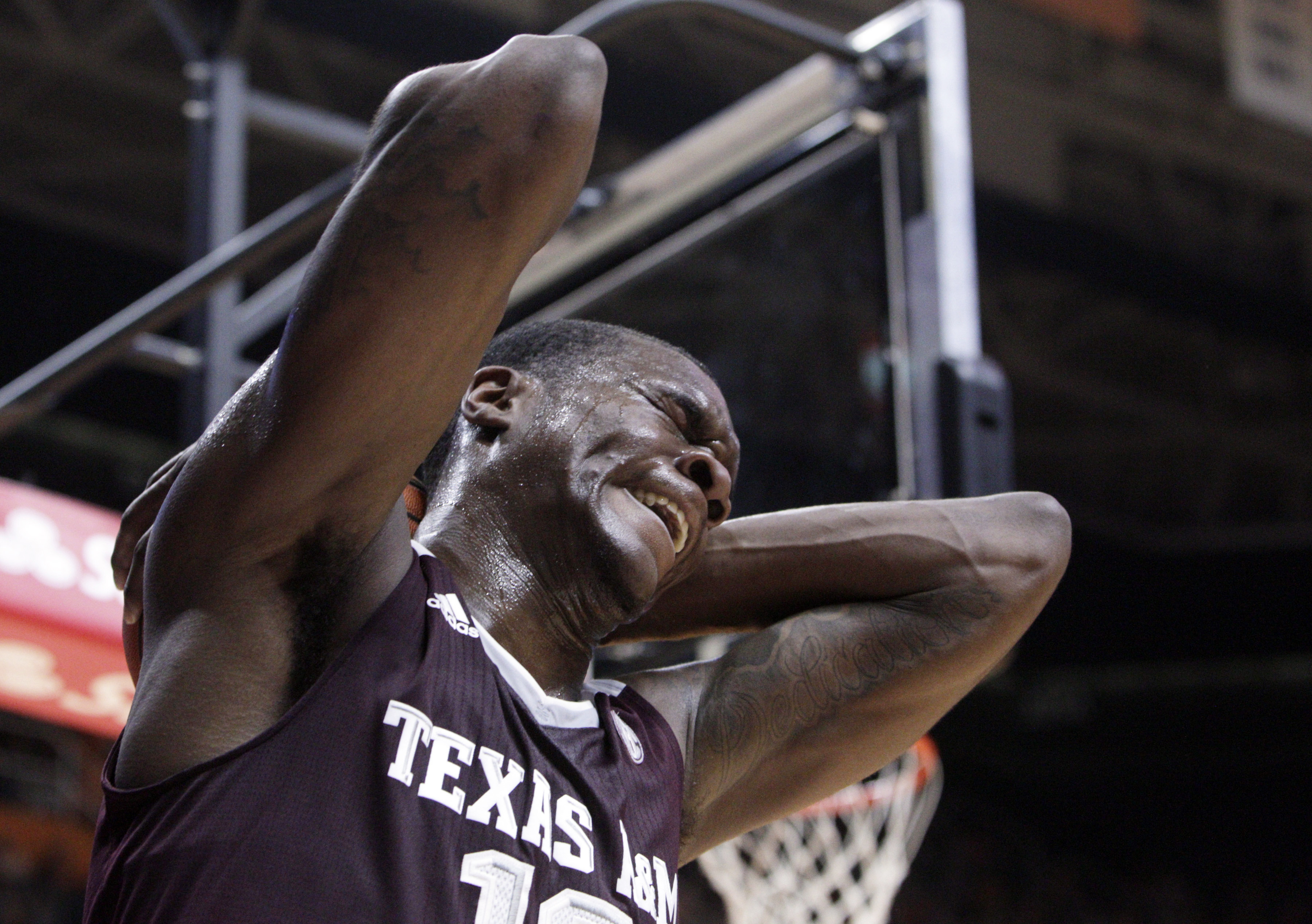 No. 21 Texas A&M rallies for 92-88 victory over Tennessee