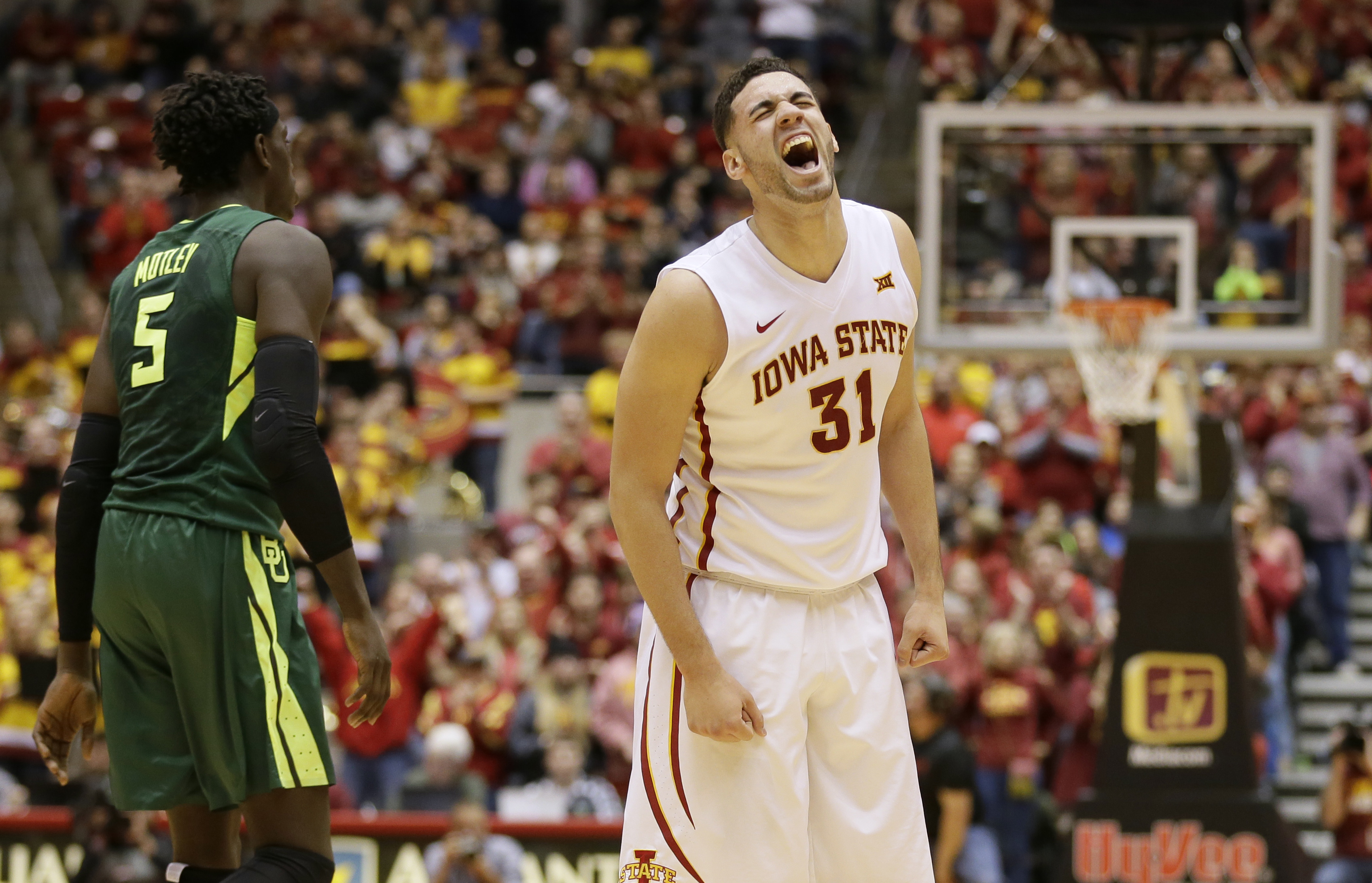 Baylor upsets No. 13 Iowa State 94-89