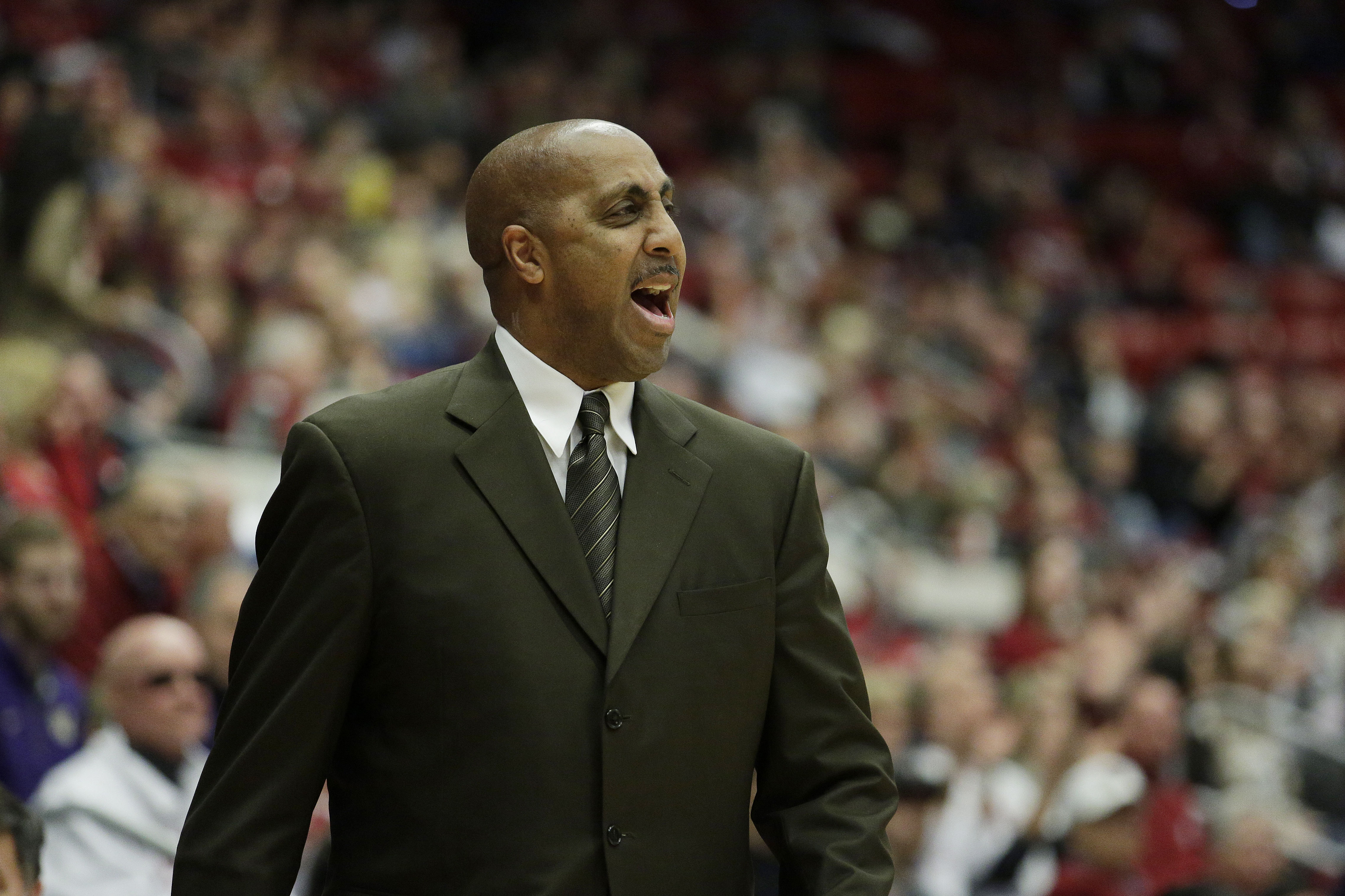 Washington downs Washington State 99-95 in OT