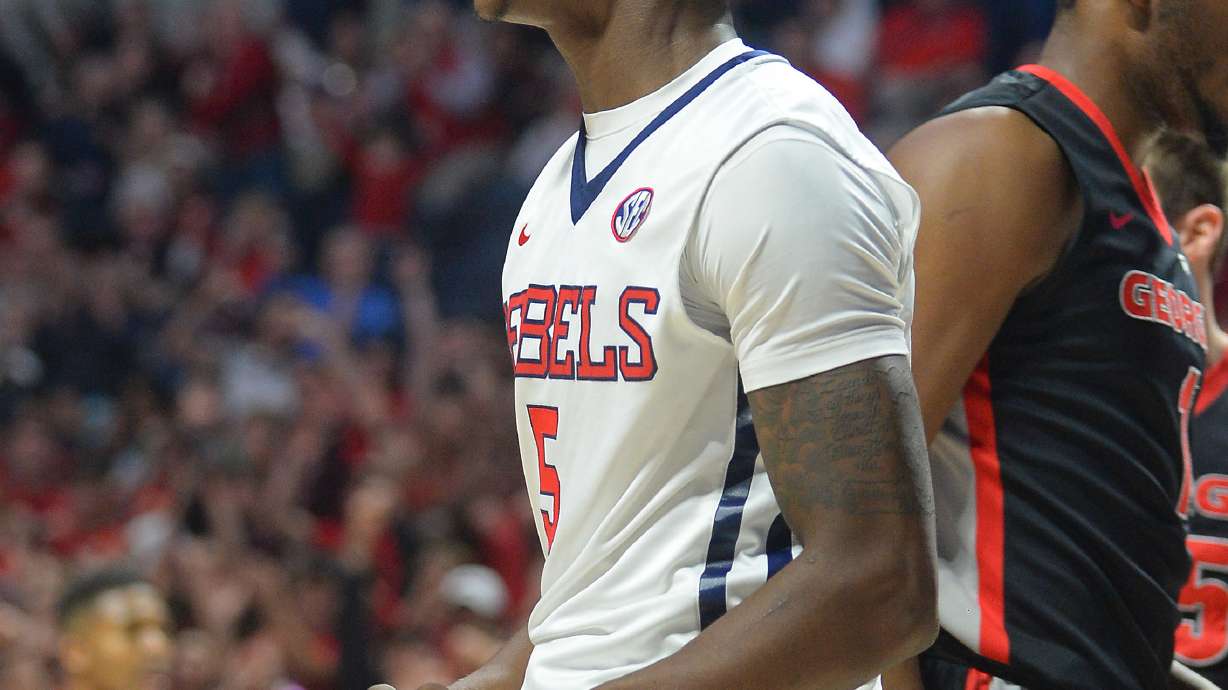 Moody leads Ole Miss past Georgia 72-71