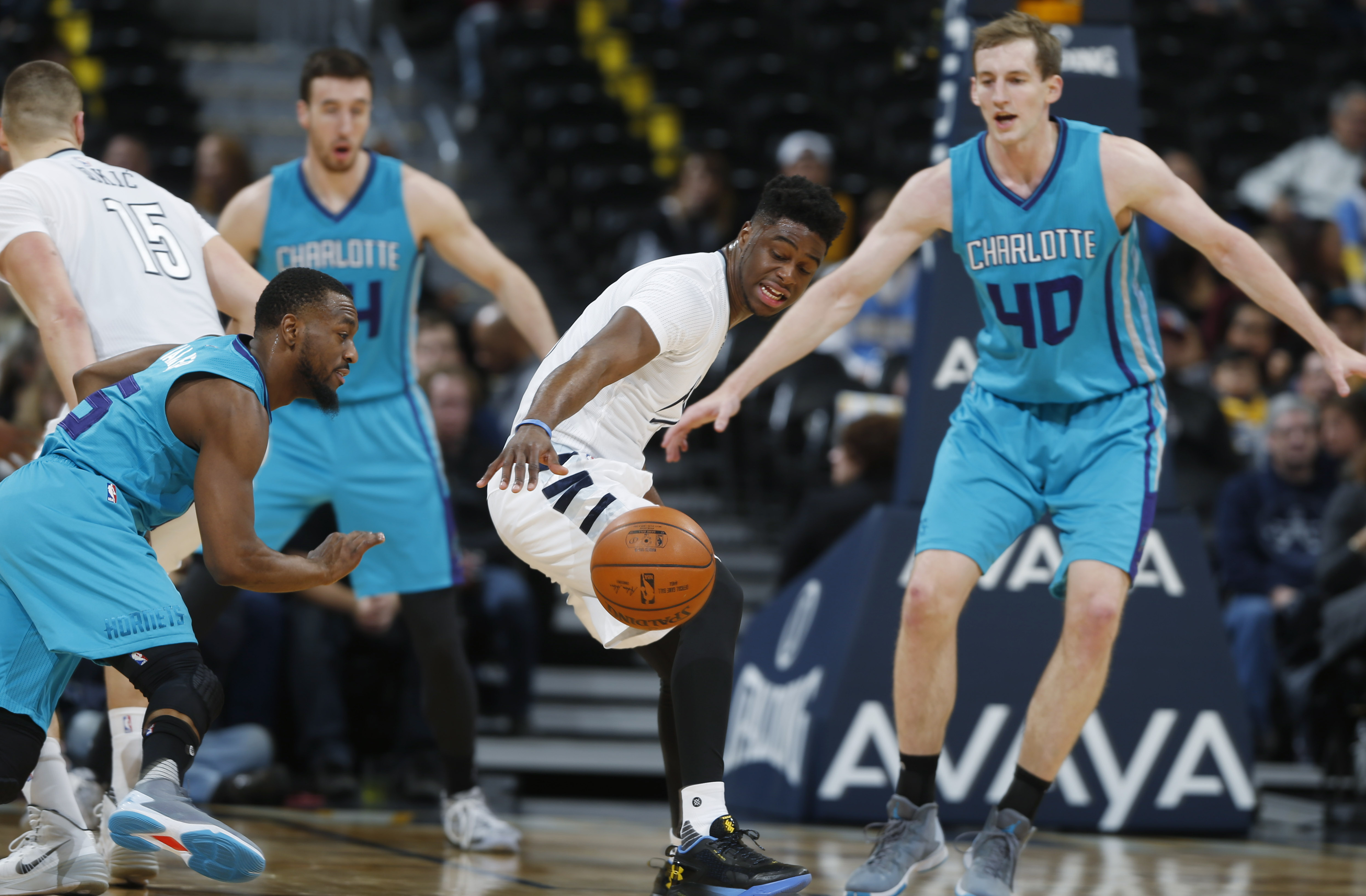 Mudiay, Gallinari help Nuggets beat Hornets 95-92