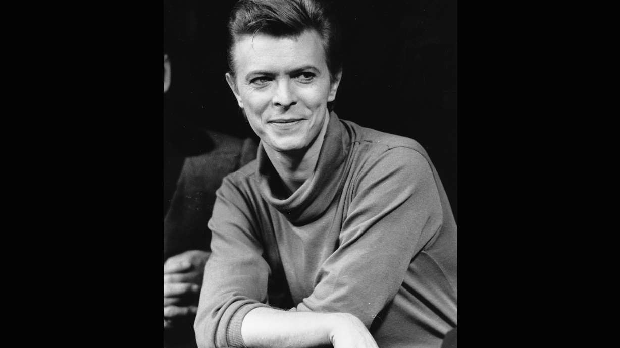 The Latest: Elton John remembers Bowie as 'an amazing life'