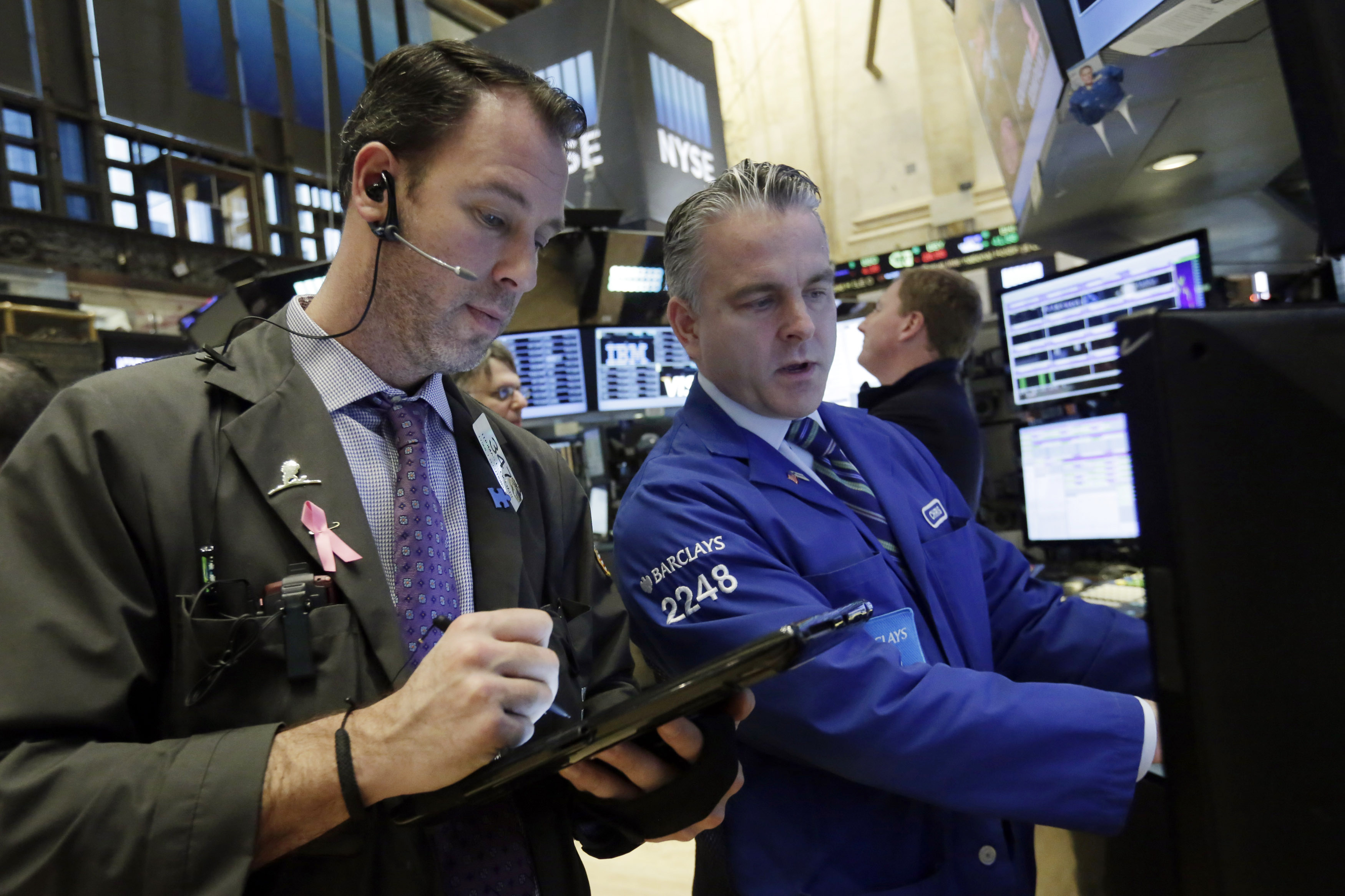 Chinese stocks fluctuate, fueling Asian market volatility