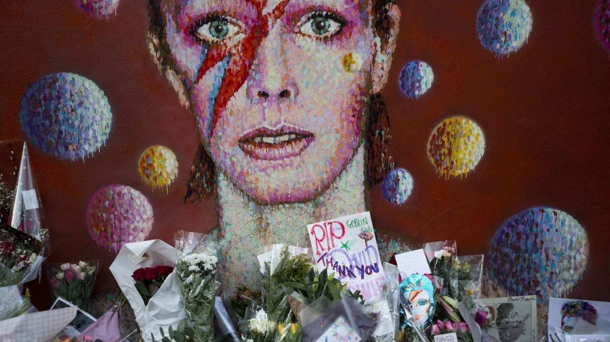 UK's Brit Awards to pay tribute to 'visionary' David Bowie