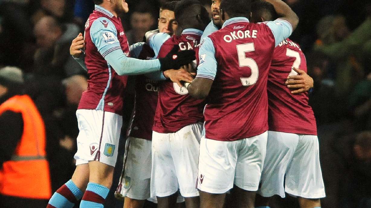 Villa earns 1-0 win over Palace after goalkeeper error