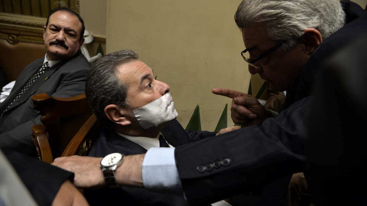 Egypt's first parliament in 3 years off to chaotic start