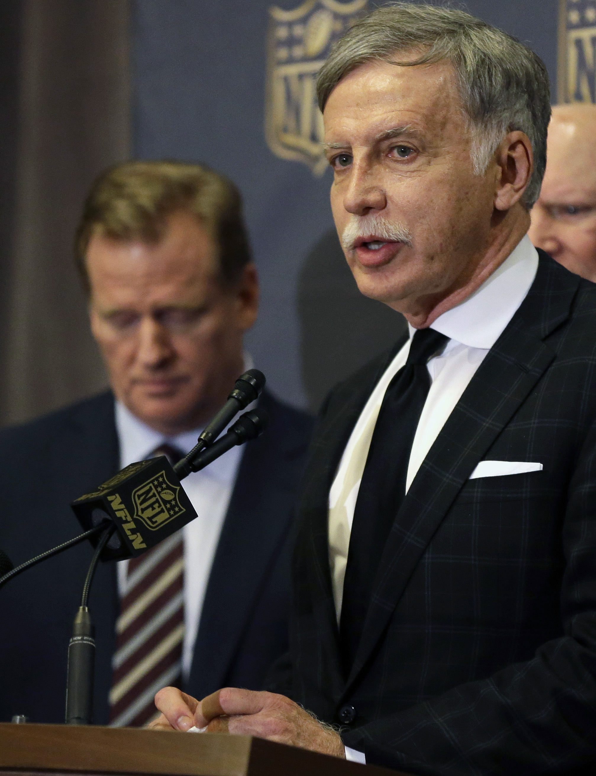 St. Louis mayor: No interest in trying again on NFL