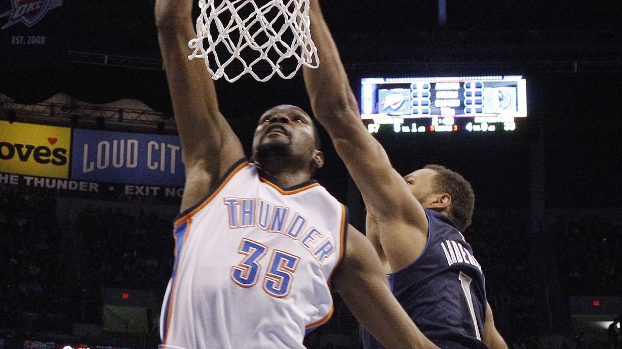 Durant scores 29, Thunder beat Mavericks; Westbrook ejected