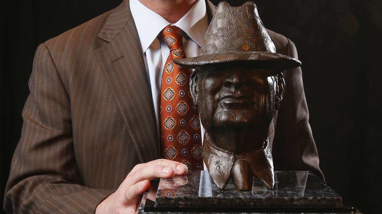 Clemson's Dabo Swinney wins Bear Bryant coach of year award