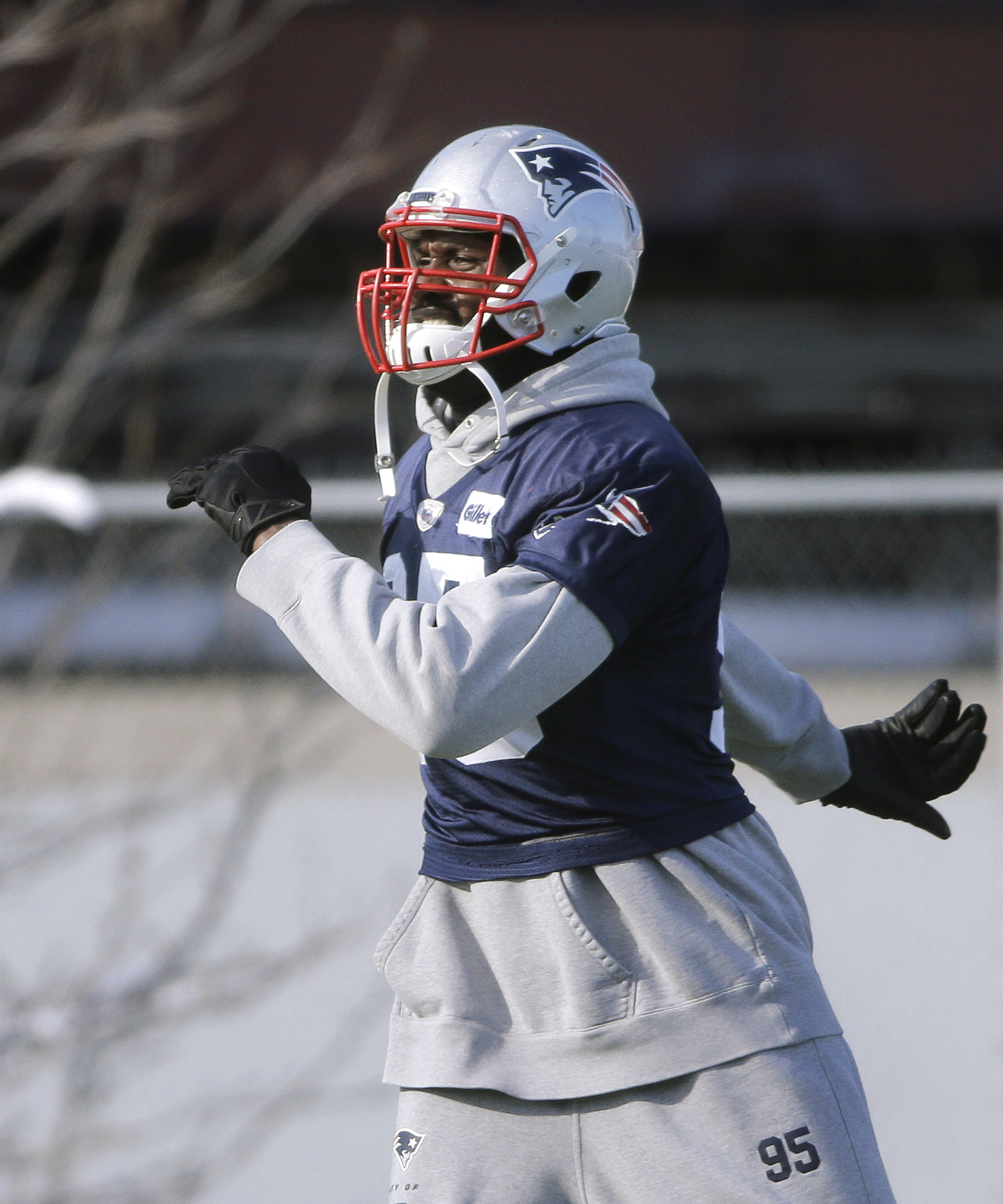 Patriots Pro Bowl DL Chandler Jones: 'I made a mistake'