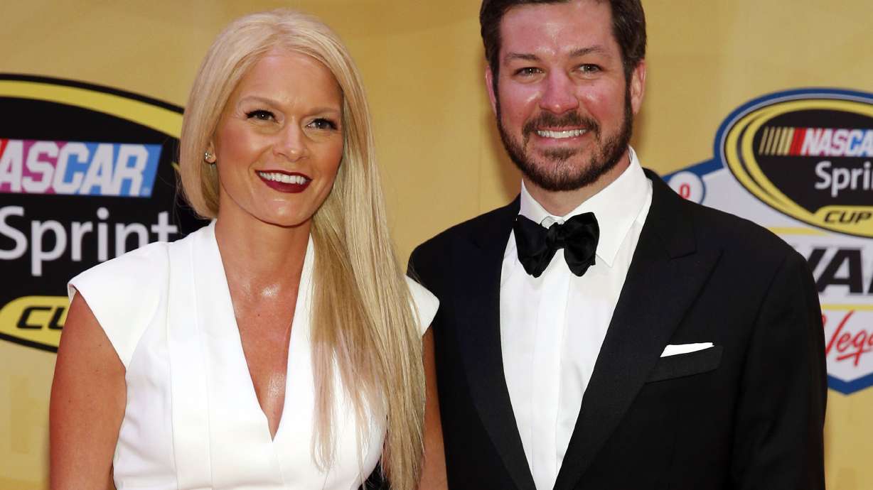 NASCAR's Truex celebrates girlfriend beating ovarian cancer