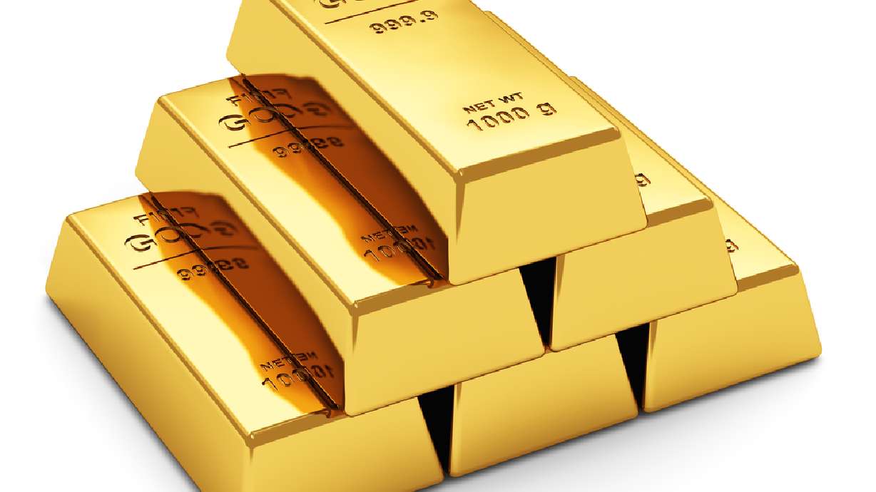 A man who was allegedly sent from California to Kanab to collect $72,000 in gold from an elderly resident is part of a much larger criminal organization, investigators say.