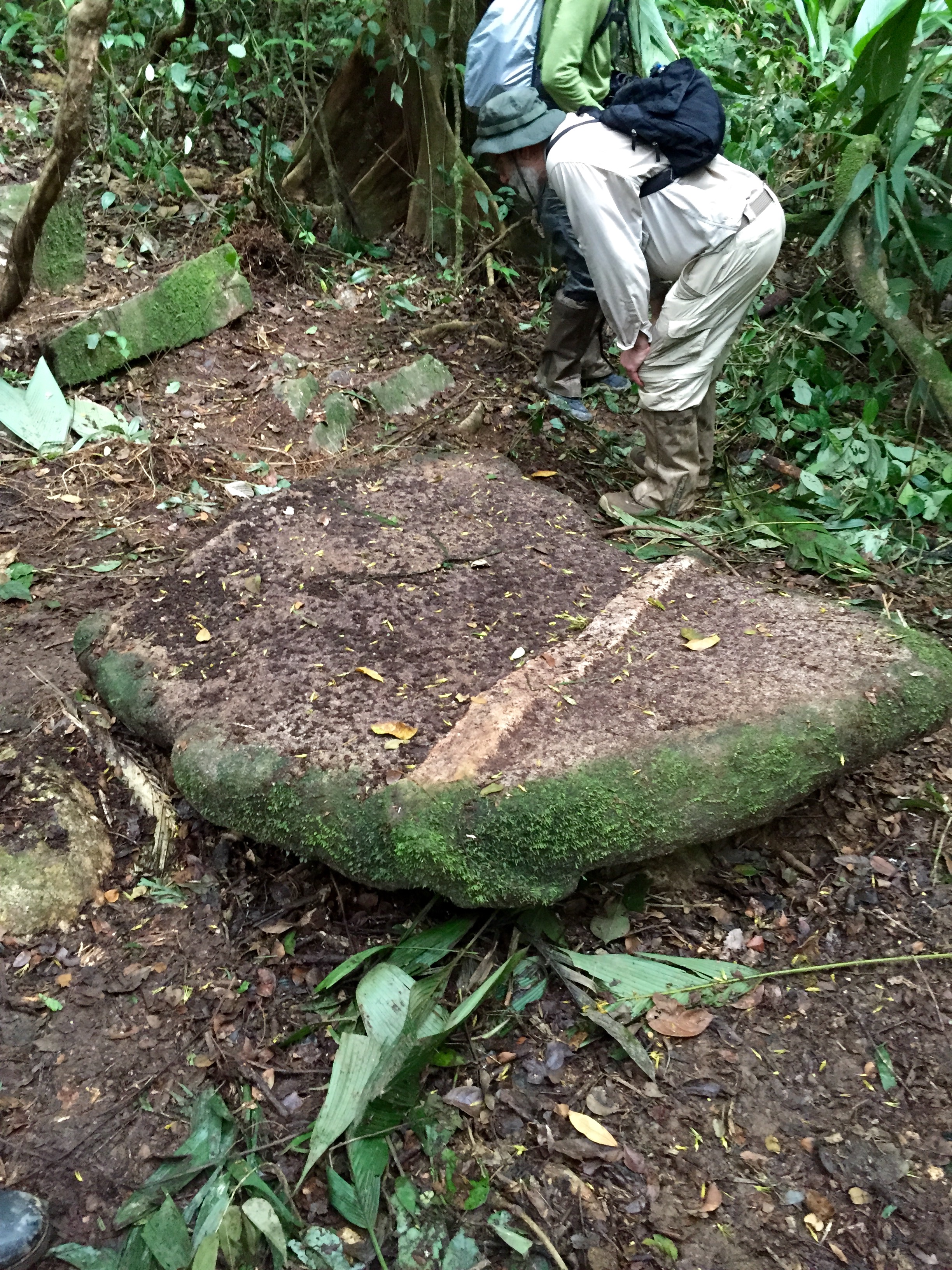 Honduran team unearths ceramics at 'White City' site