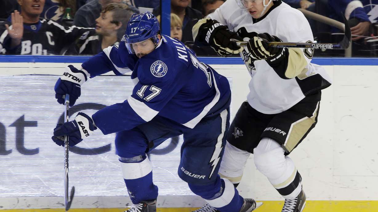 Namestnikov gets hat trick in OT, Lightning beat Pens 5-4