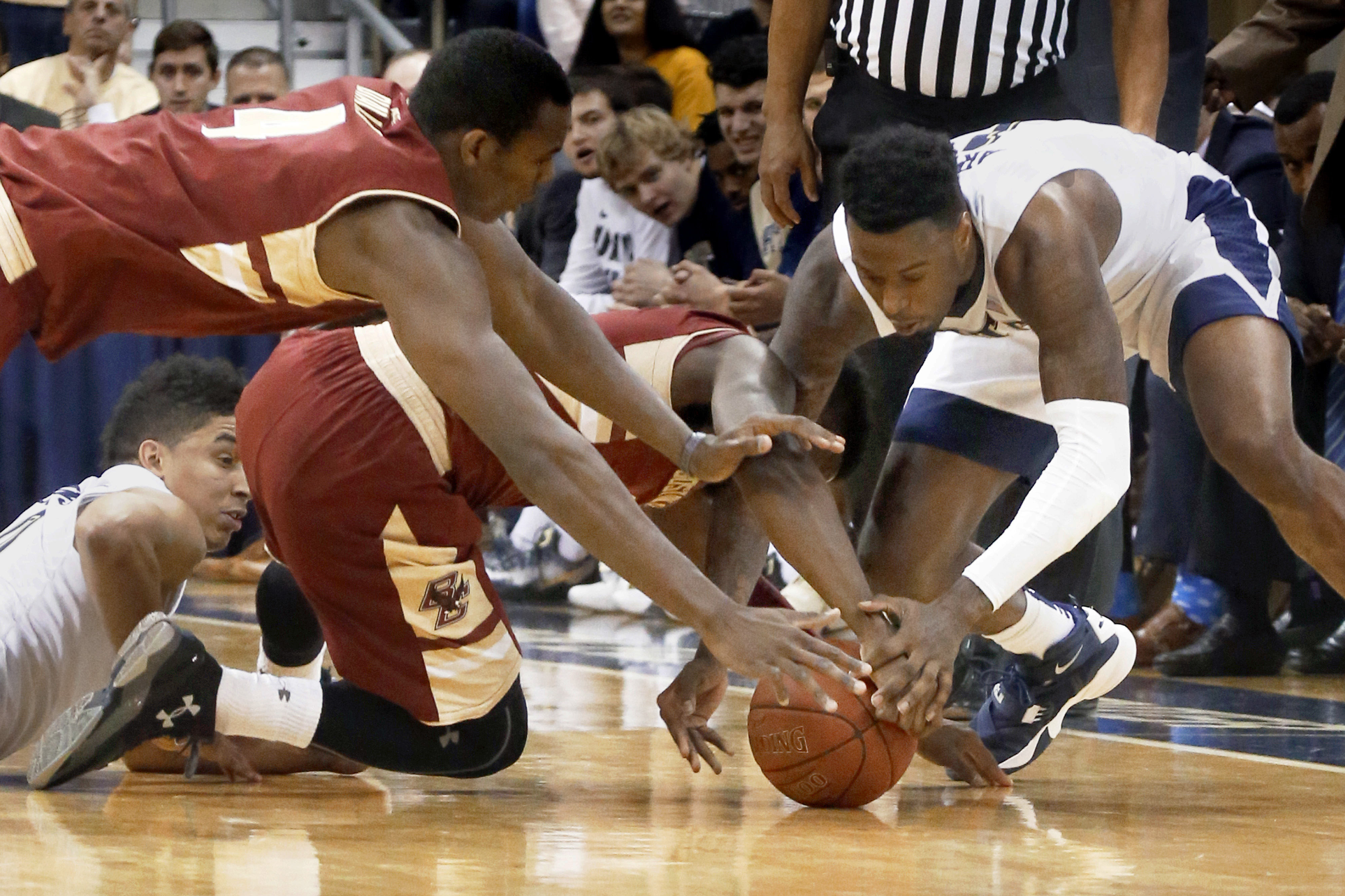 No. 20 Pittsburgh rolls by Boston College 84-61