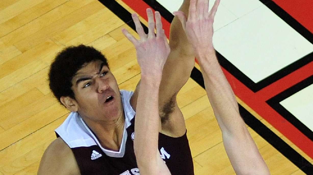 Jones, Caruso, House lead No. 15 Texas A&M's rout of Georgia