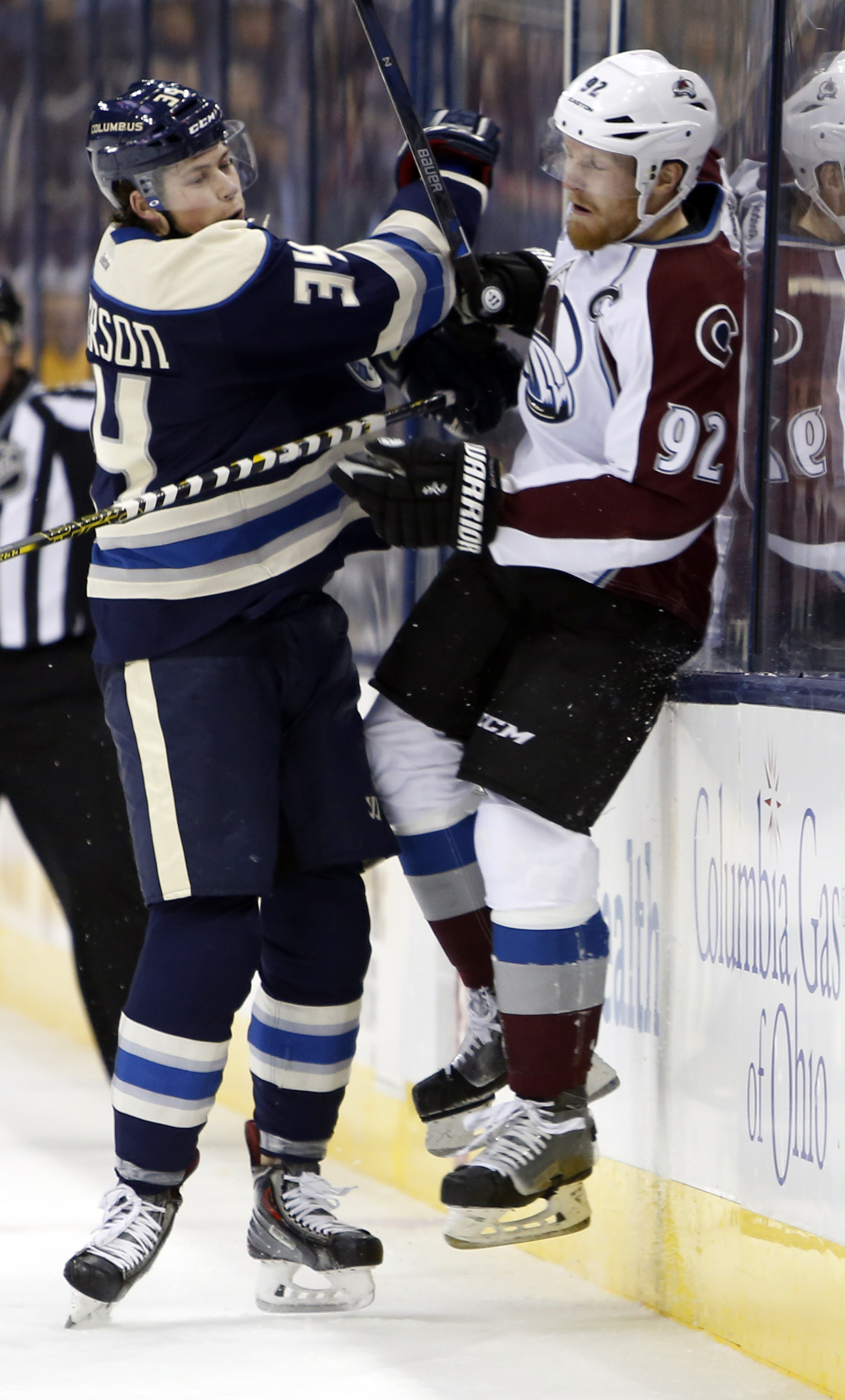 Johnson scores with 1:07 left, Jackets top Avalanche 2-1