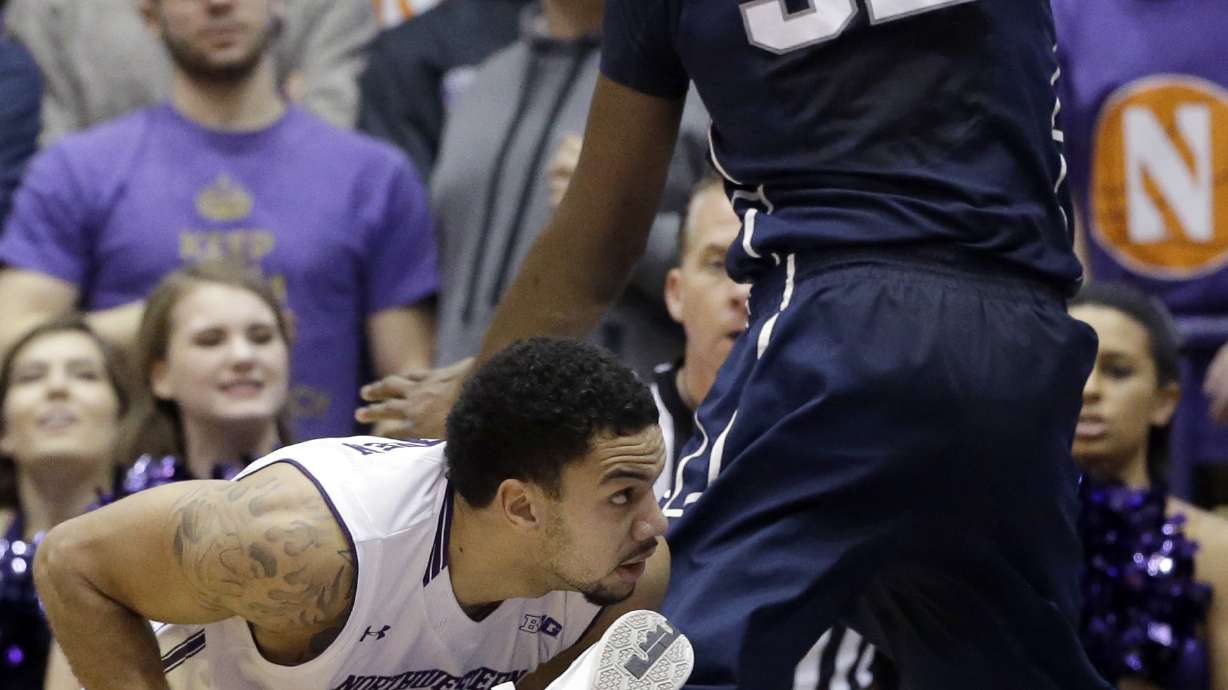 Penn State defeats Northwestern 71-62