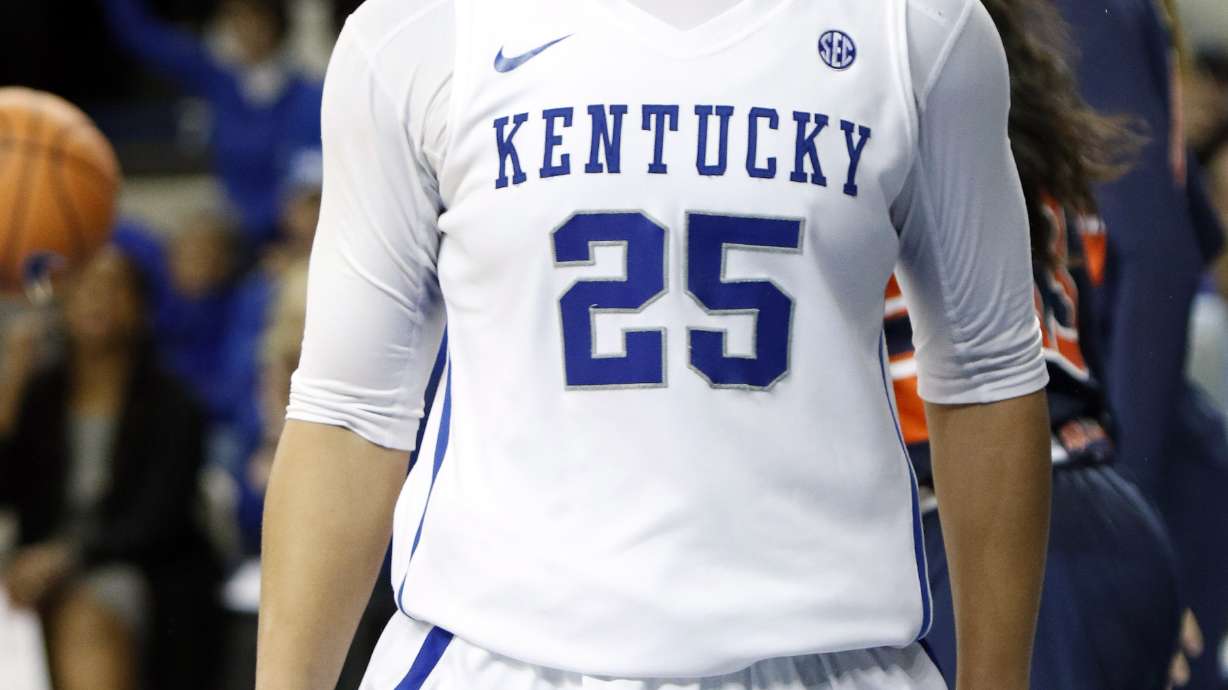 Murray's 14 points lead No. 9 Kentucky women over Auburn
